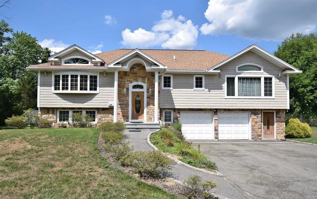 10 Jeffrey Lane, Great Neck, NY 11020