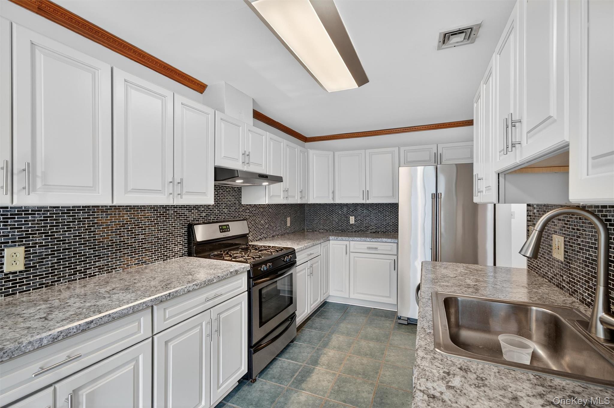 110 Deer Ct Drive, Middletown, NY 10940