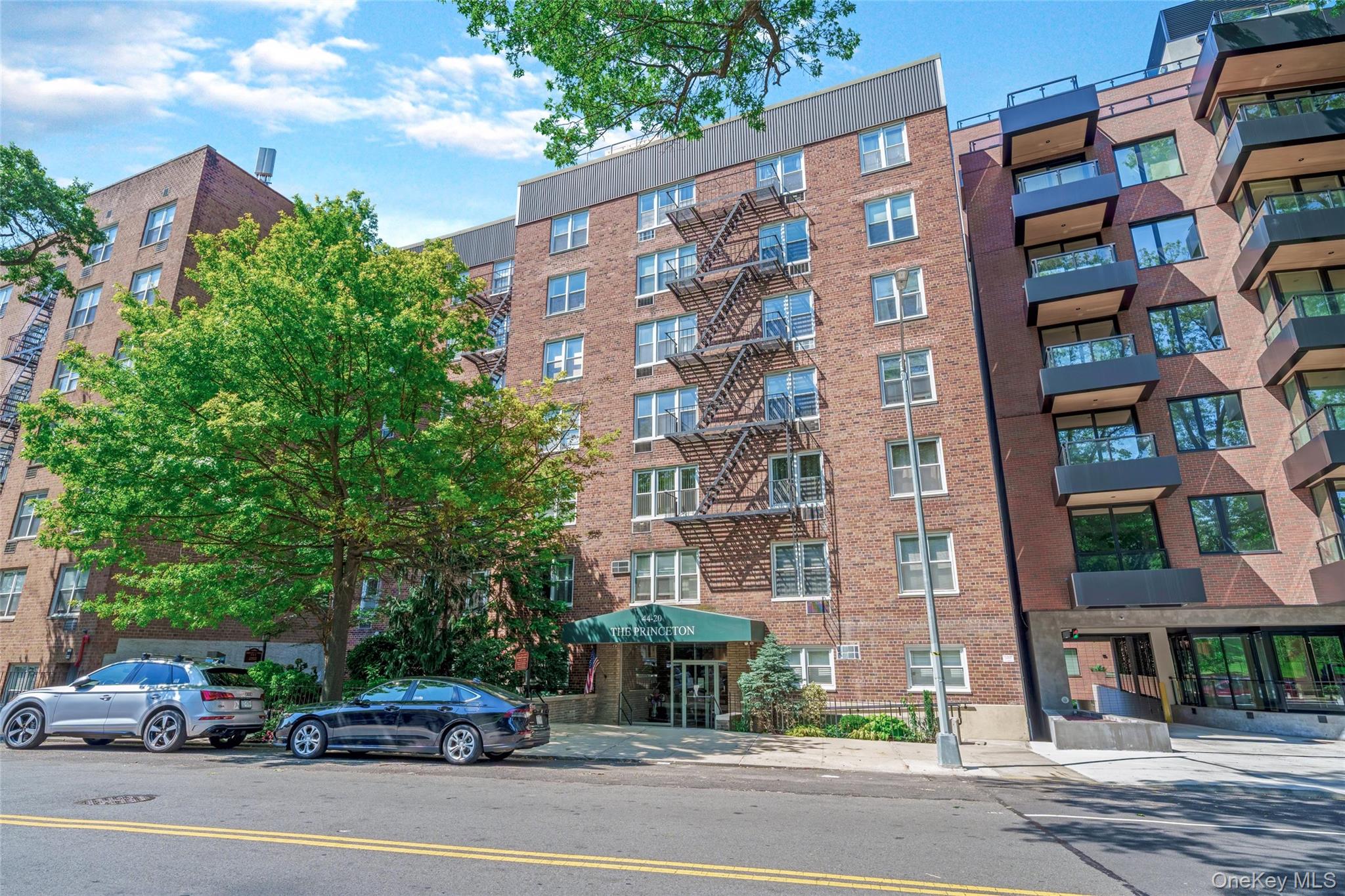 44-20 Douglaston Pkwy Douglaston Parkway # 5A, Little Neck, NY 11363