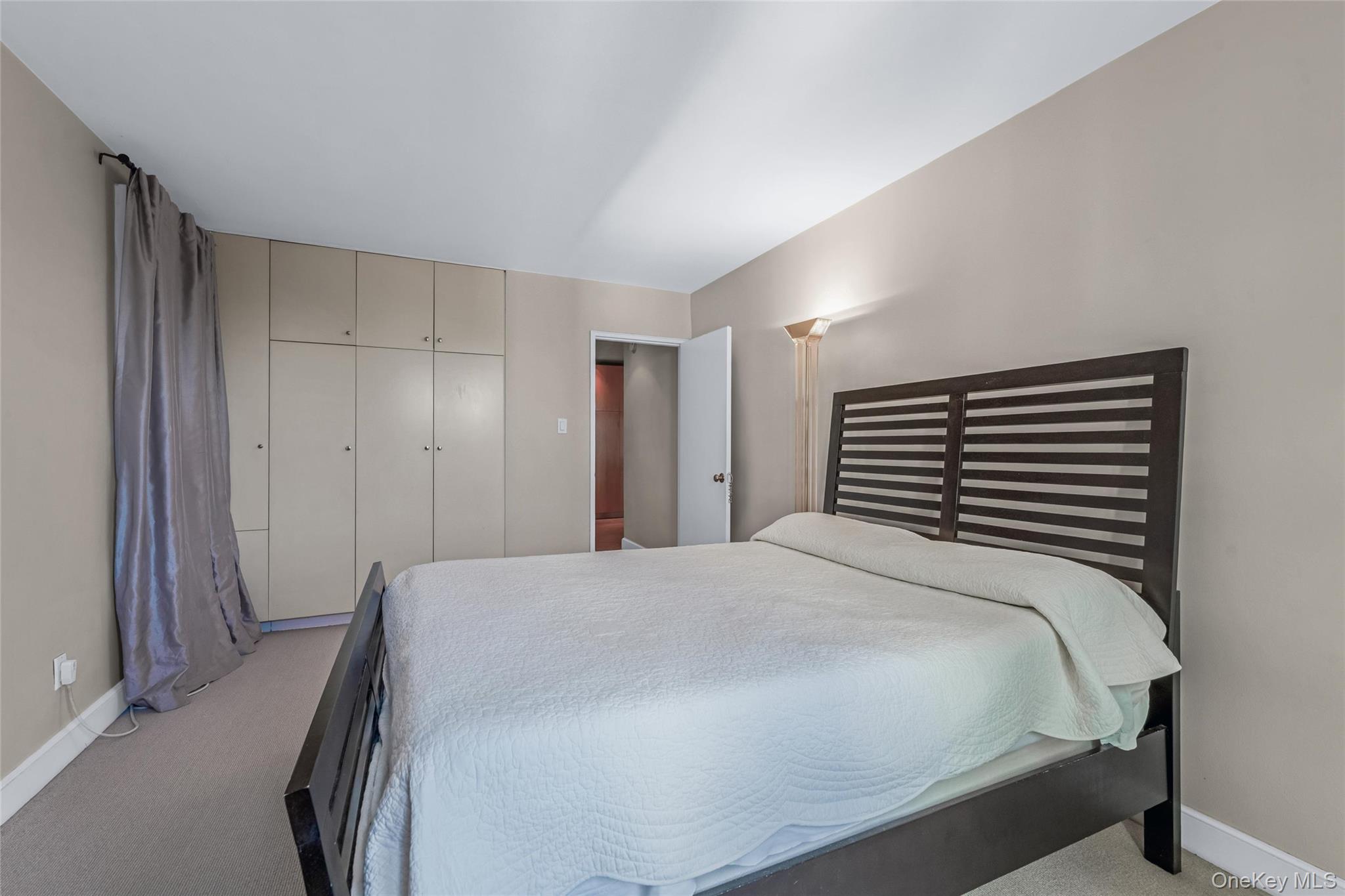 44-20 Douglaston Pkwy Douglaston Parkway # 5A, Little Neck, NY 11363