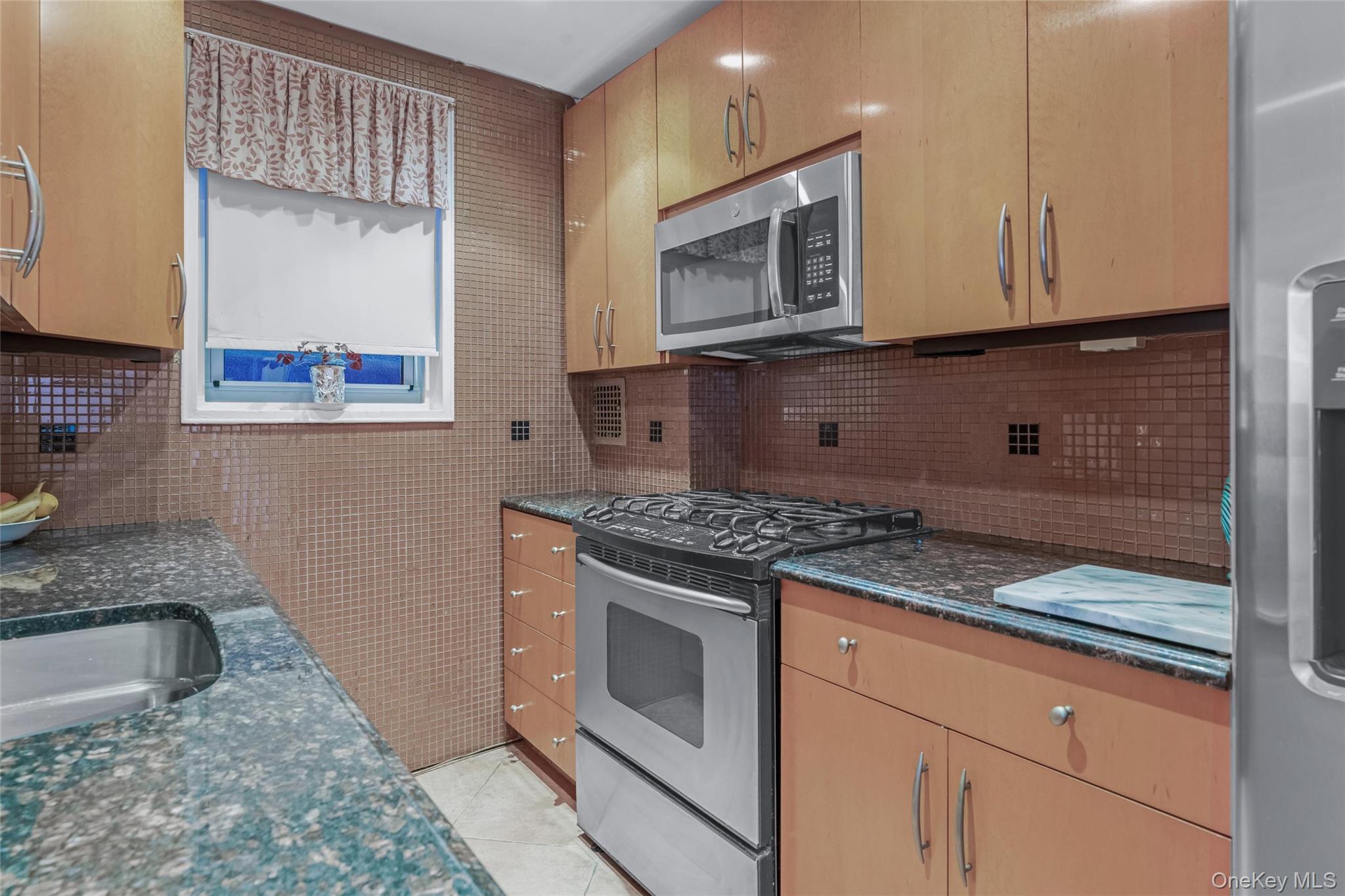 44-20 Douglaston Pkwy Douglaston Parkway # 5A, Little Neck, NY 11363