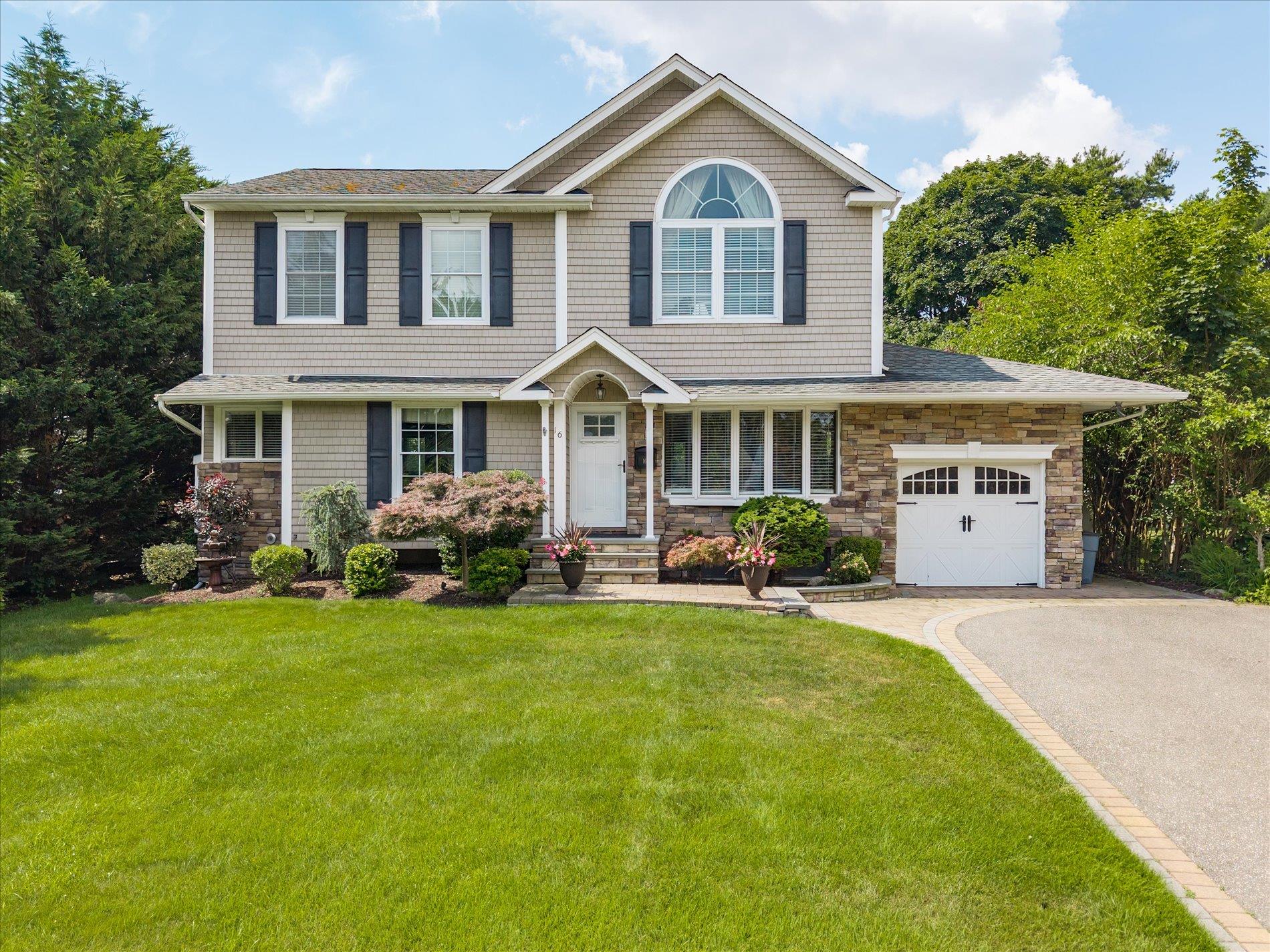 16 Rita Crescent, Commack, NY 11725
