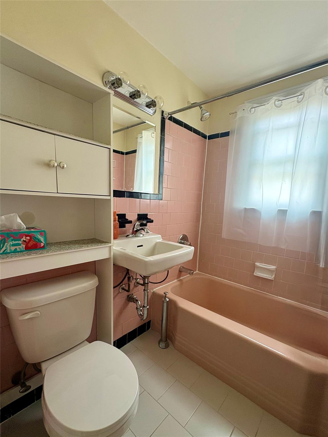 Valley Stream, NY 11580