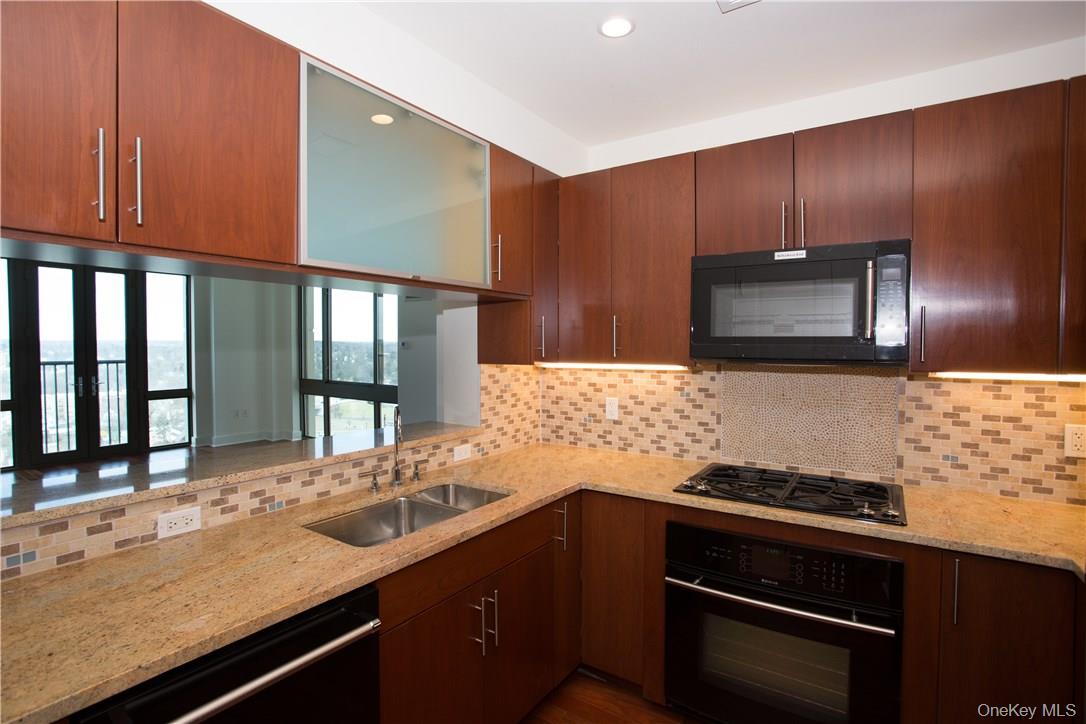 175 Huguenot St # 1801, New Rochelle, NY 10801