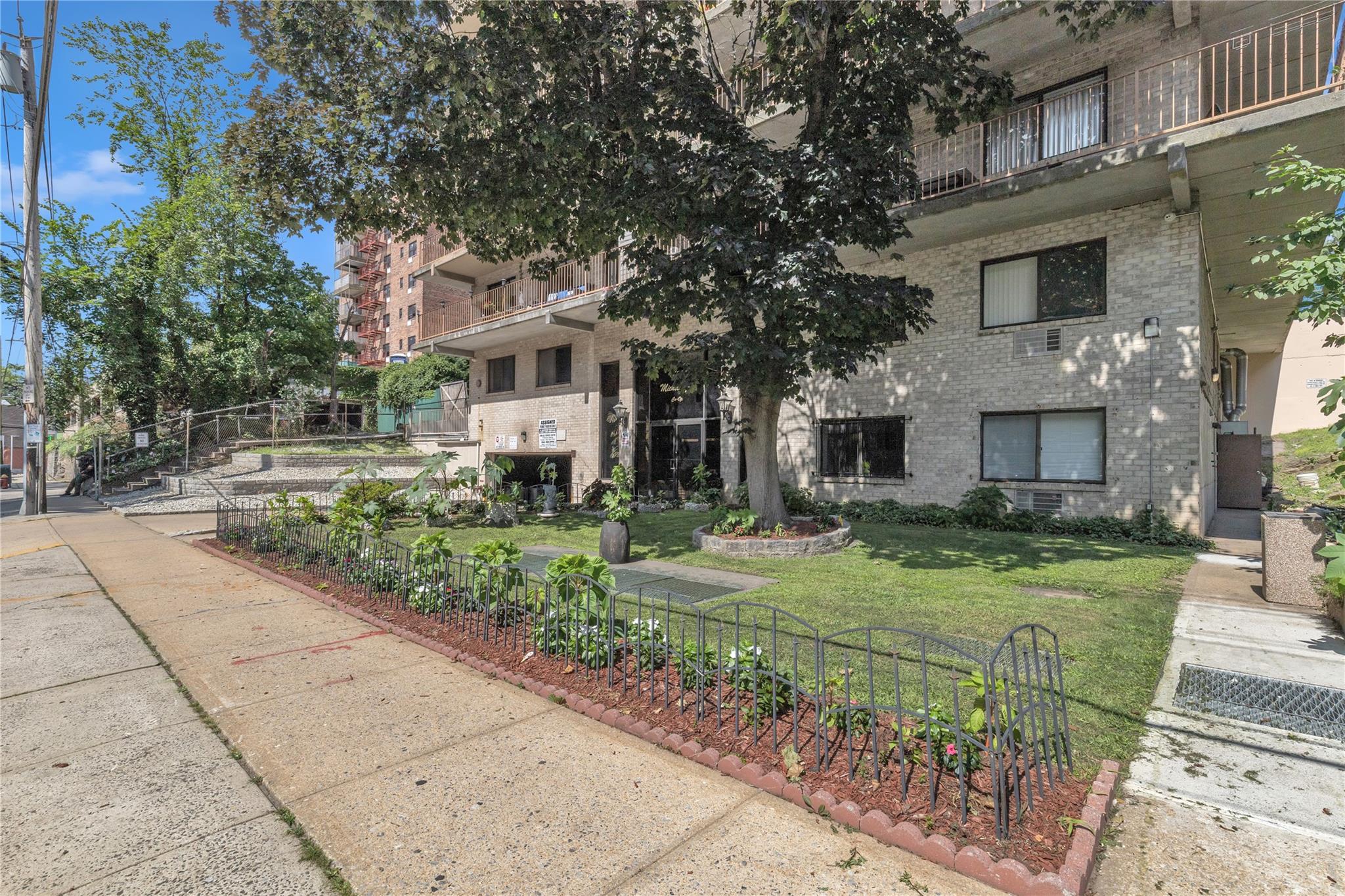 687 Bronx River # 5K, Yonkers, NY 10704