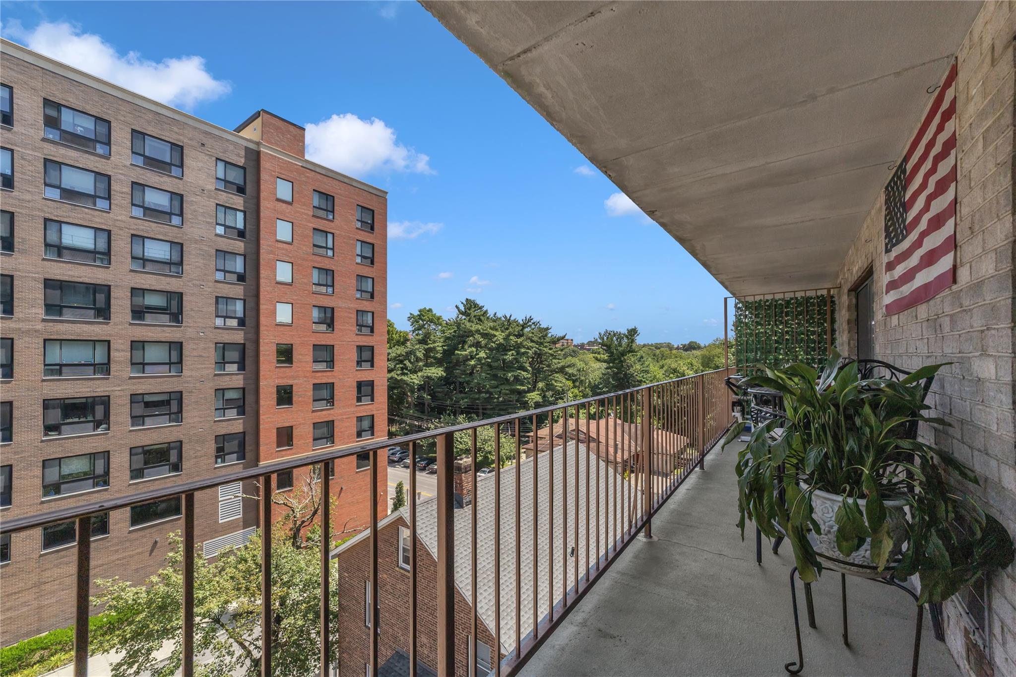 687 Bronx River # 5K, Yonkers, NY 10704