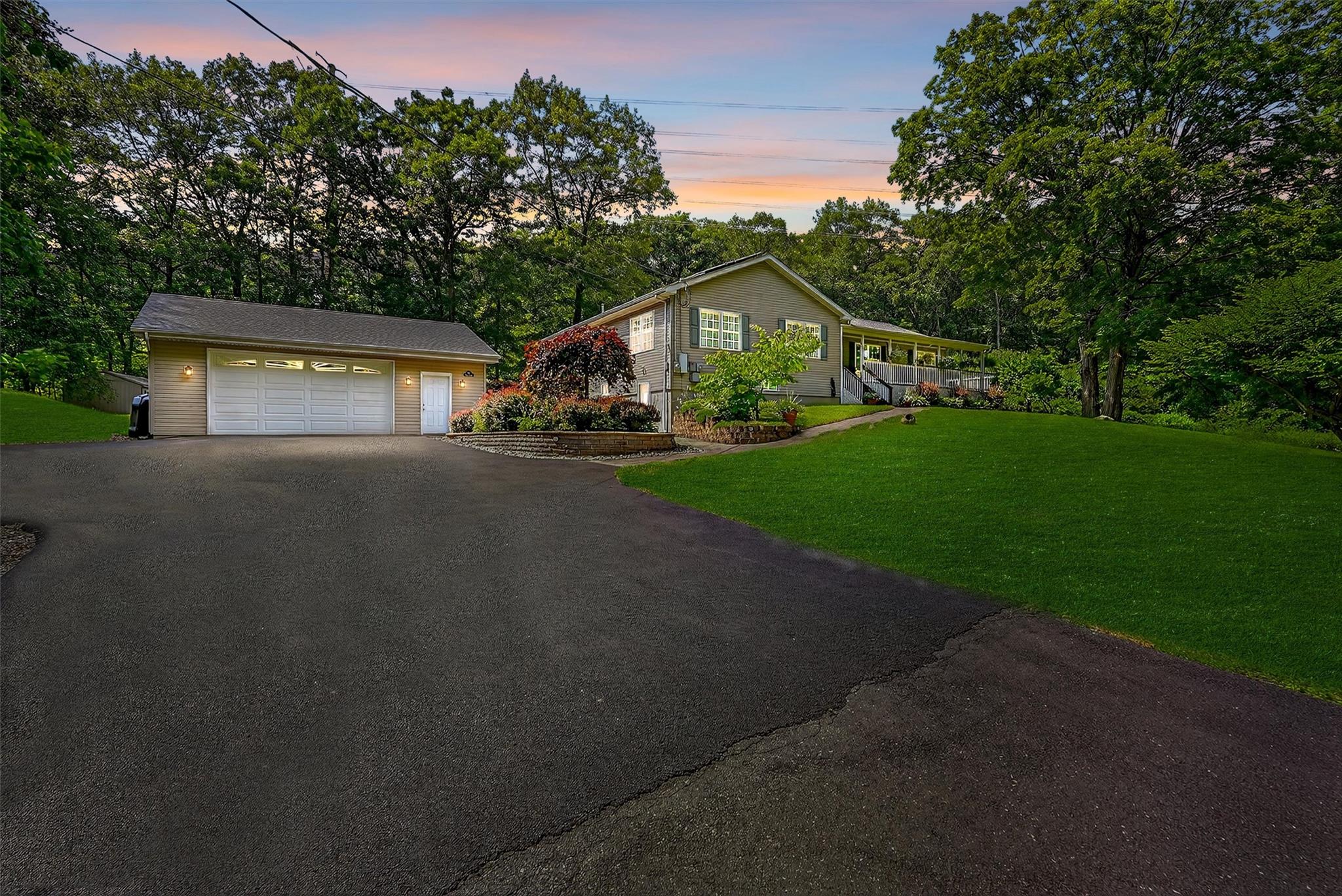 60 Jessup Lane, Stony Point, NY 10980
