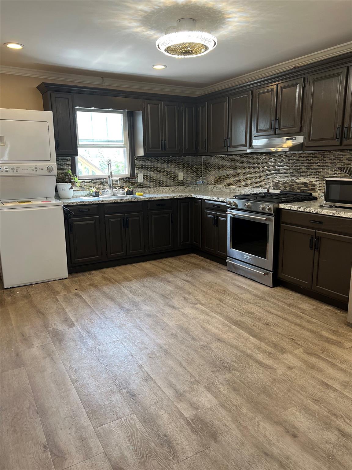East Meadow, NY 11554
