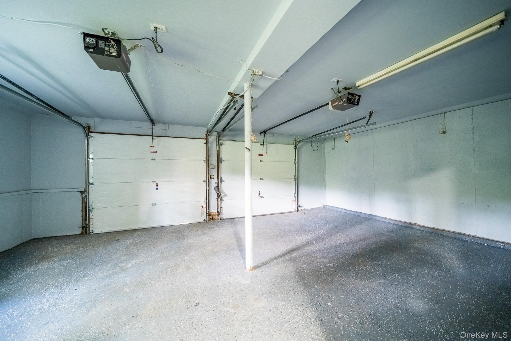 368 Landing Avenue, Smithtown, NY 11787