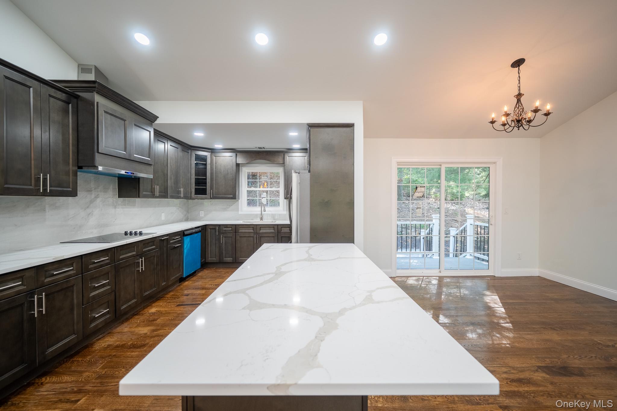 368 Landing Avenue, Smithtown, NY 11787