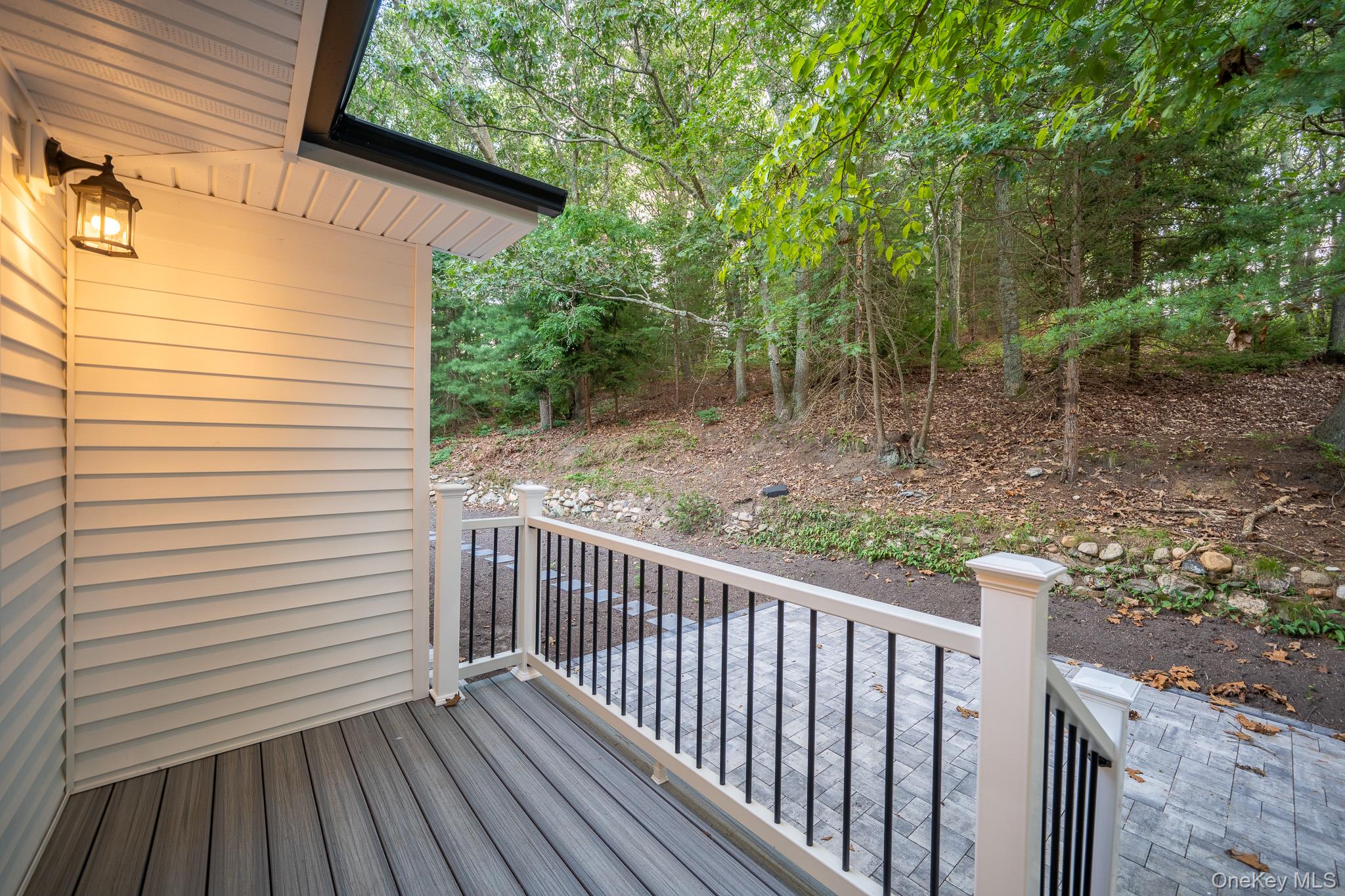 368 Landing Avenue, Smithtown, NY 11787