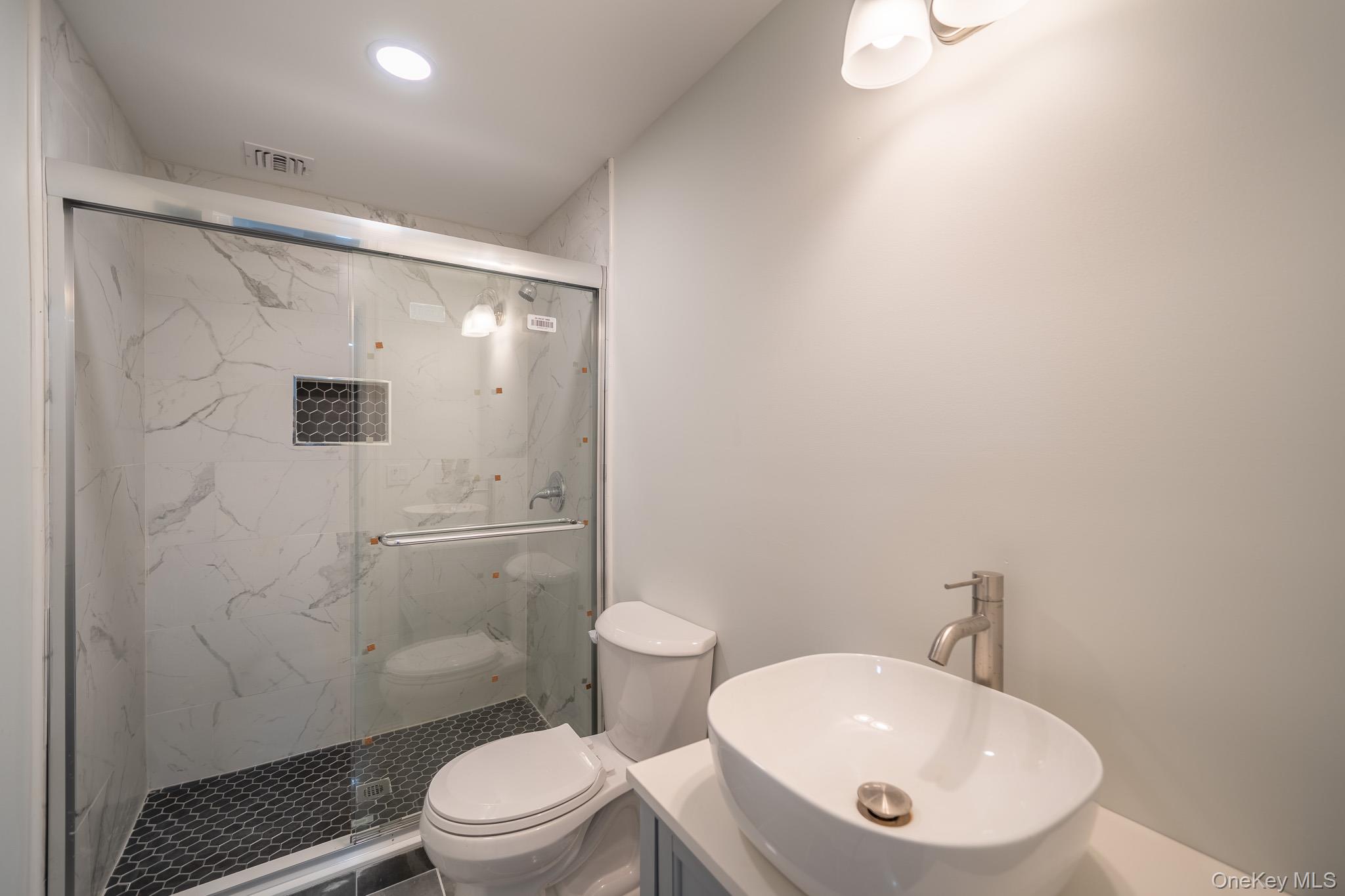 368 Landing Avenue, Smithtown, NY 11787