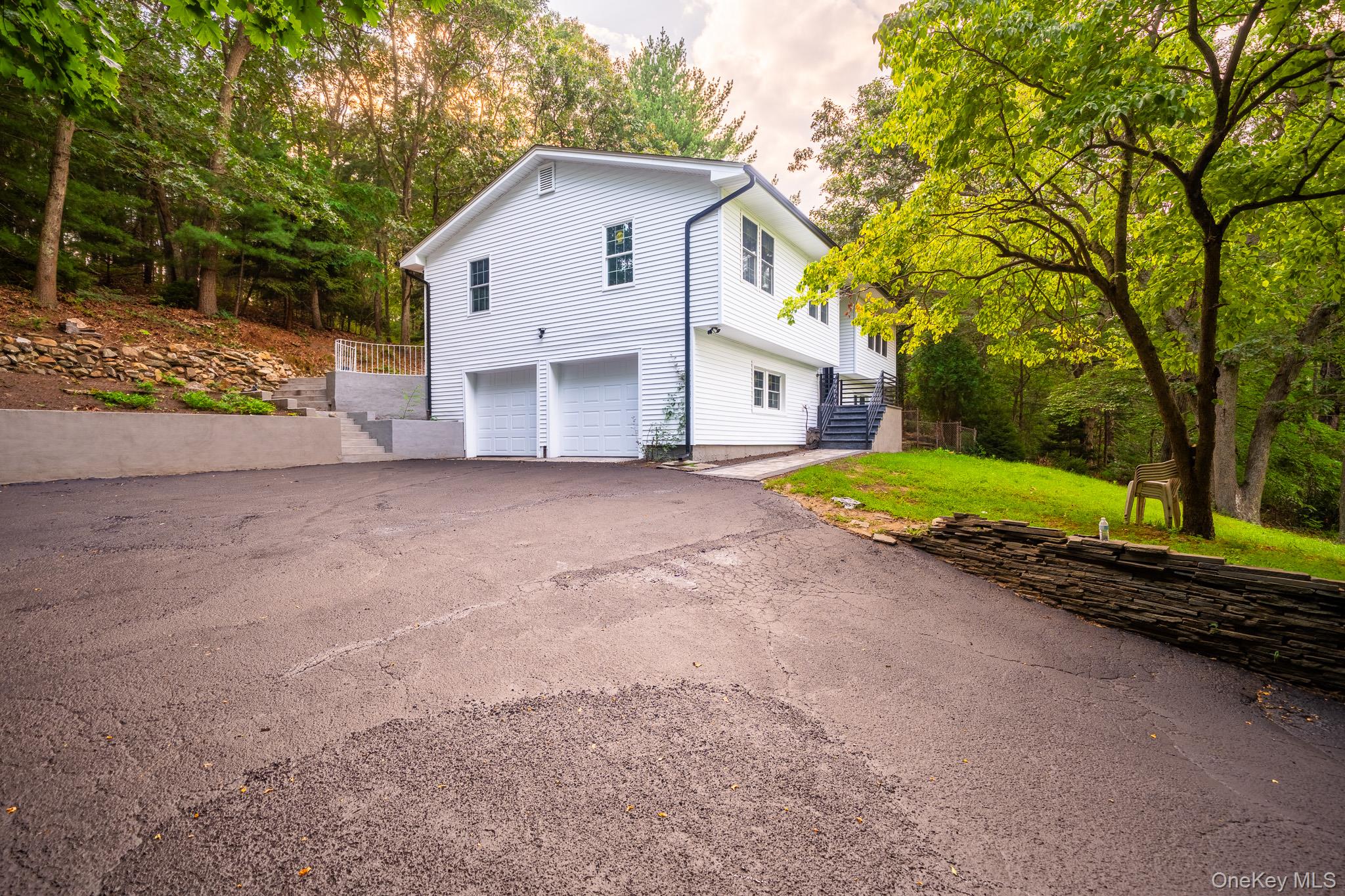 368 Landing Avenue, Smithtown, NY 11787