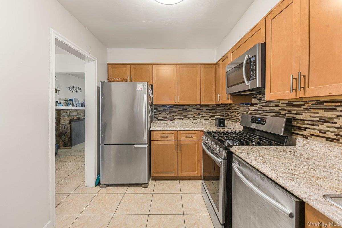 60 Gramercy Avenue, Yonkers, NY 10701