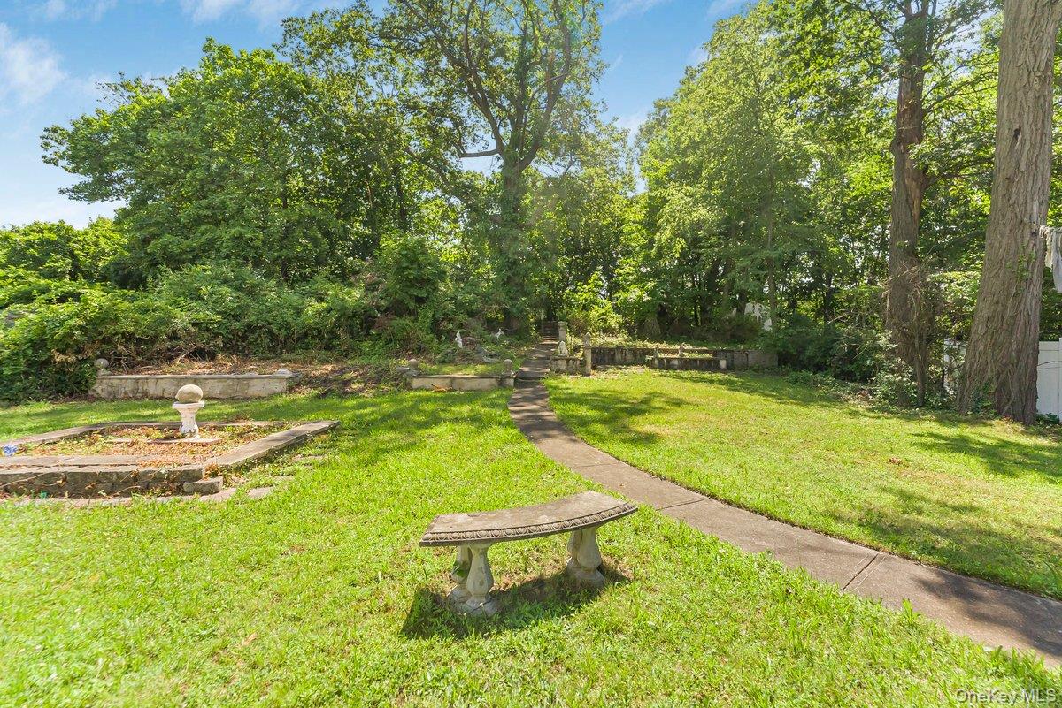 60 Gramercy Avenue, Yonkers, NY 10701