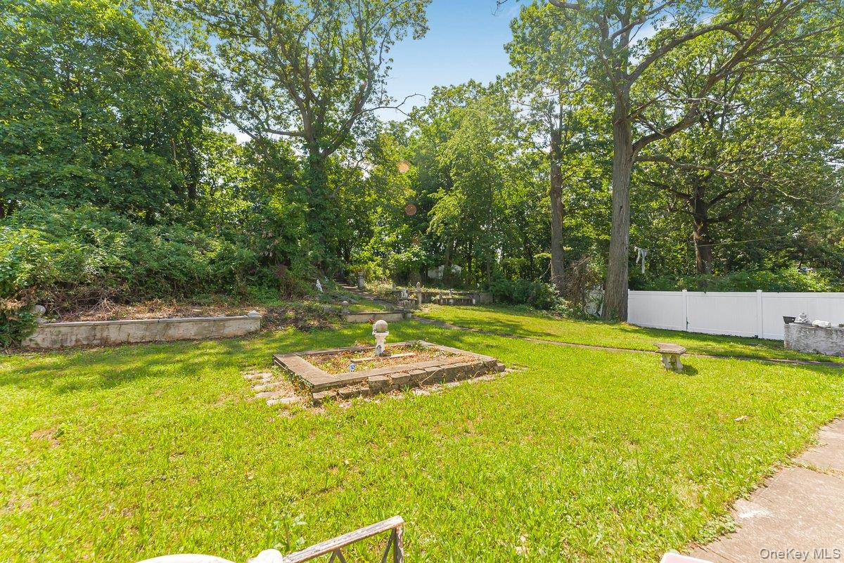 60 Gramercy Avenue, Yonkers, NY 10701