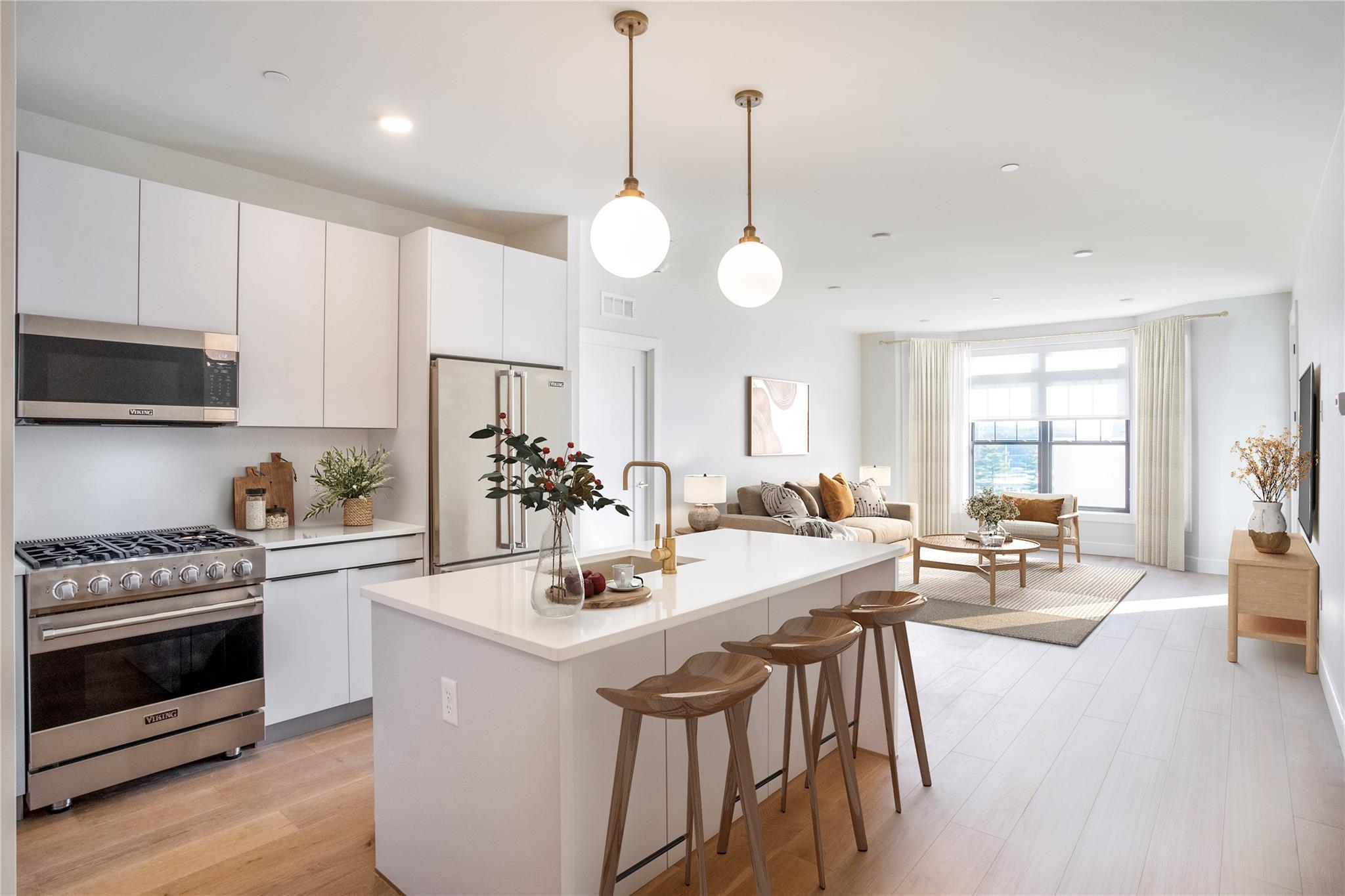 695 Merrick Avenue # 327, Westbury, NY 11590