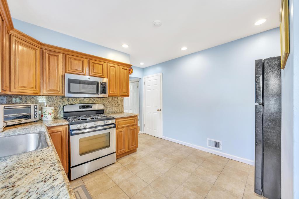 336 Princeton Street, Westbury, NY 11590