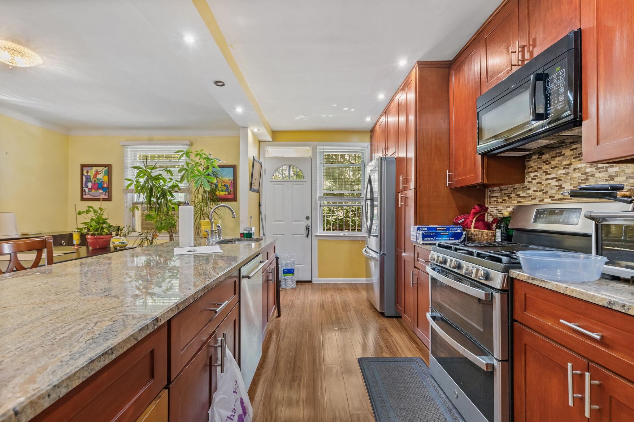 2129 Muliner Avenue, Bronx, NY 10462