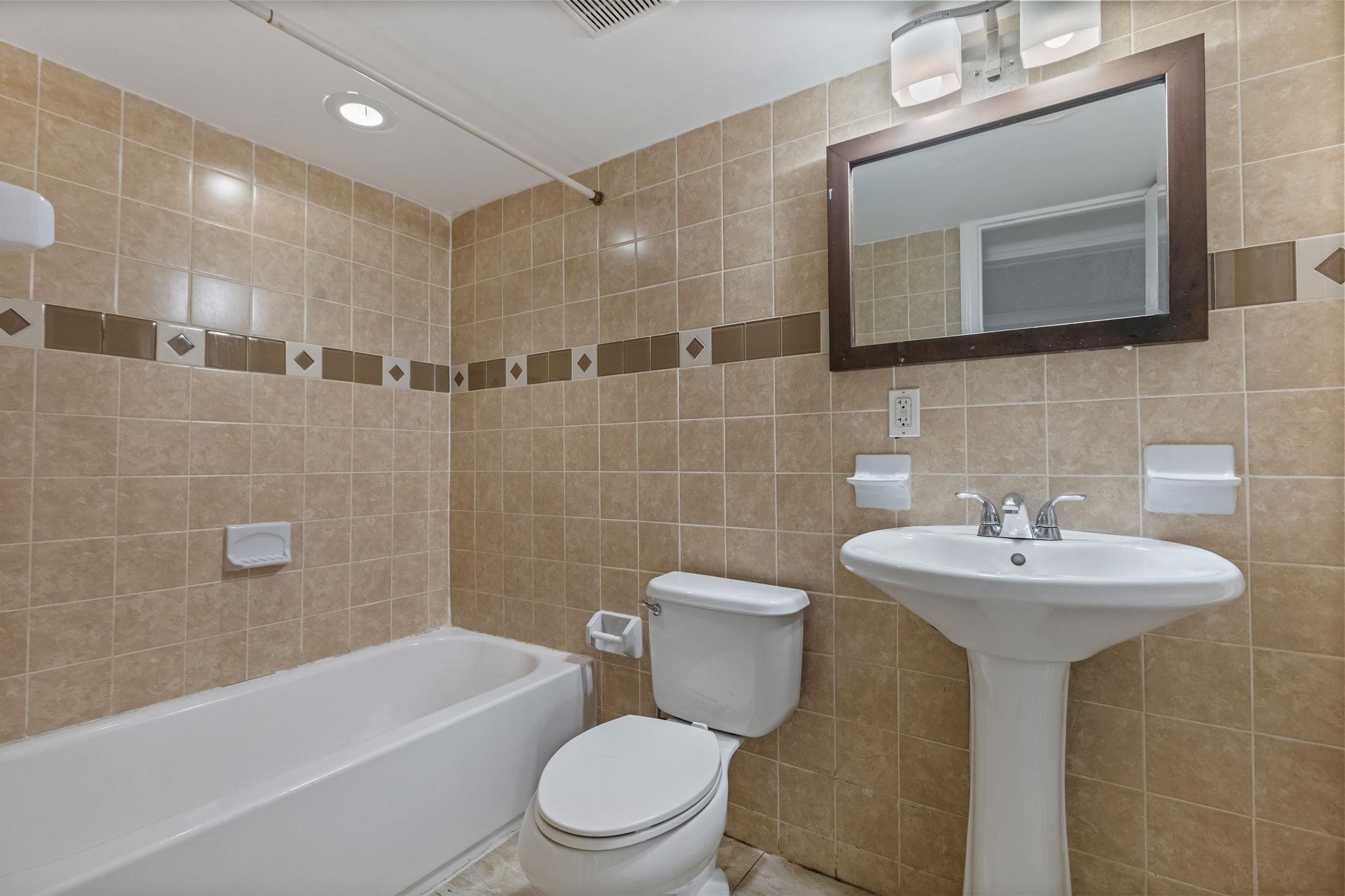 2129 Muliner Avenue, Bronx, NY 10462