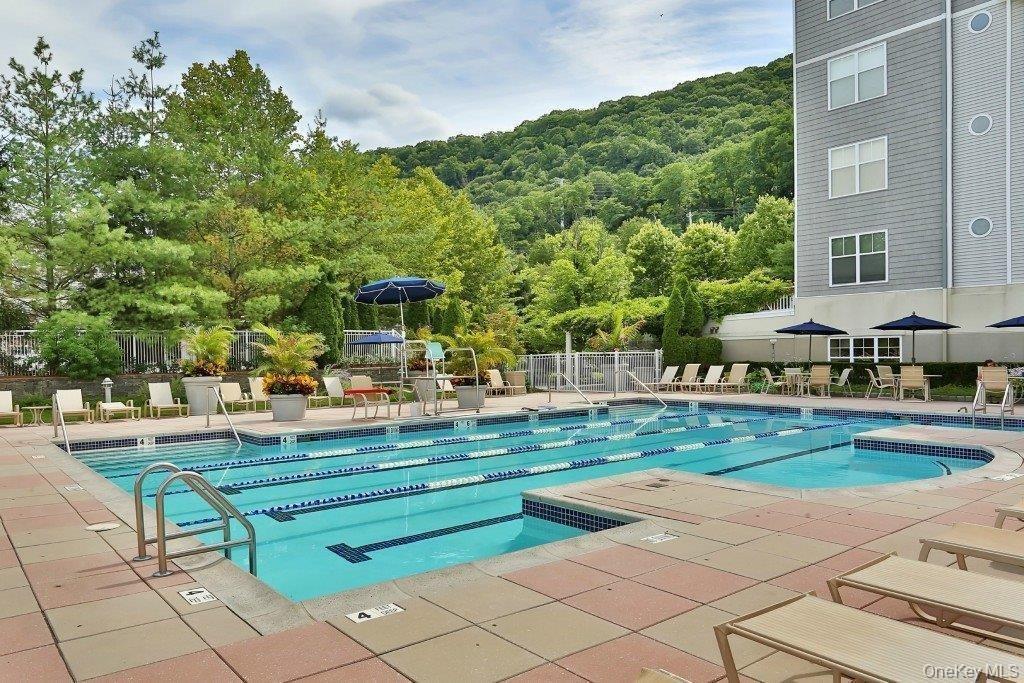 1320 Round Pointe Drive, Haverstraw, NY 10927