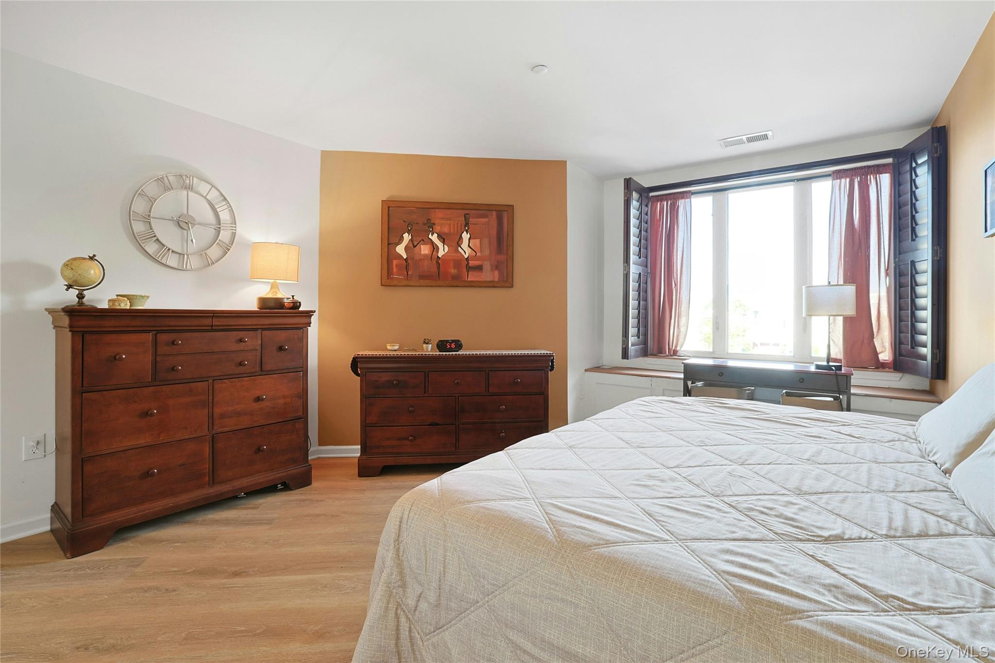 1320 Round Pointe Drive, Haverstraw, NY 10927