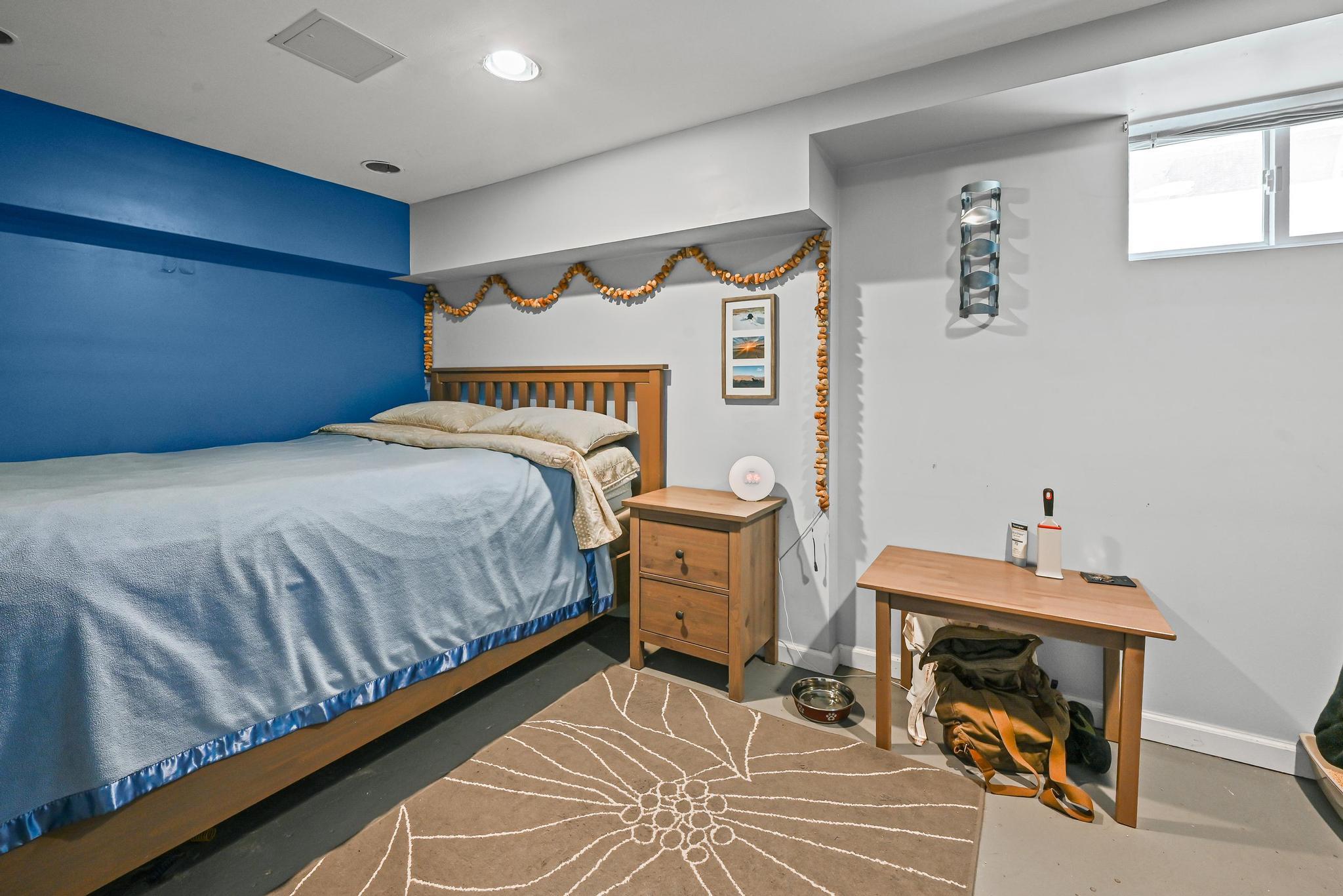 456 Beach 145th Street, Neponsit, NY 11694