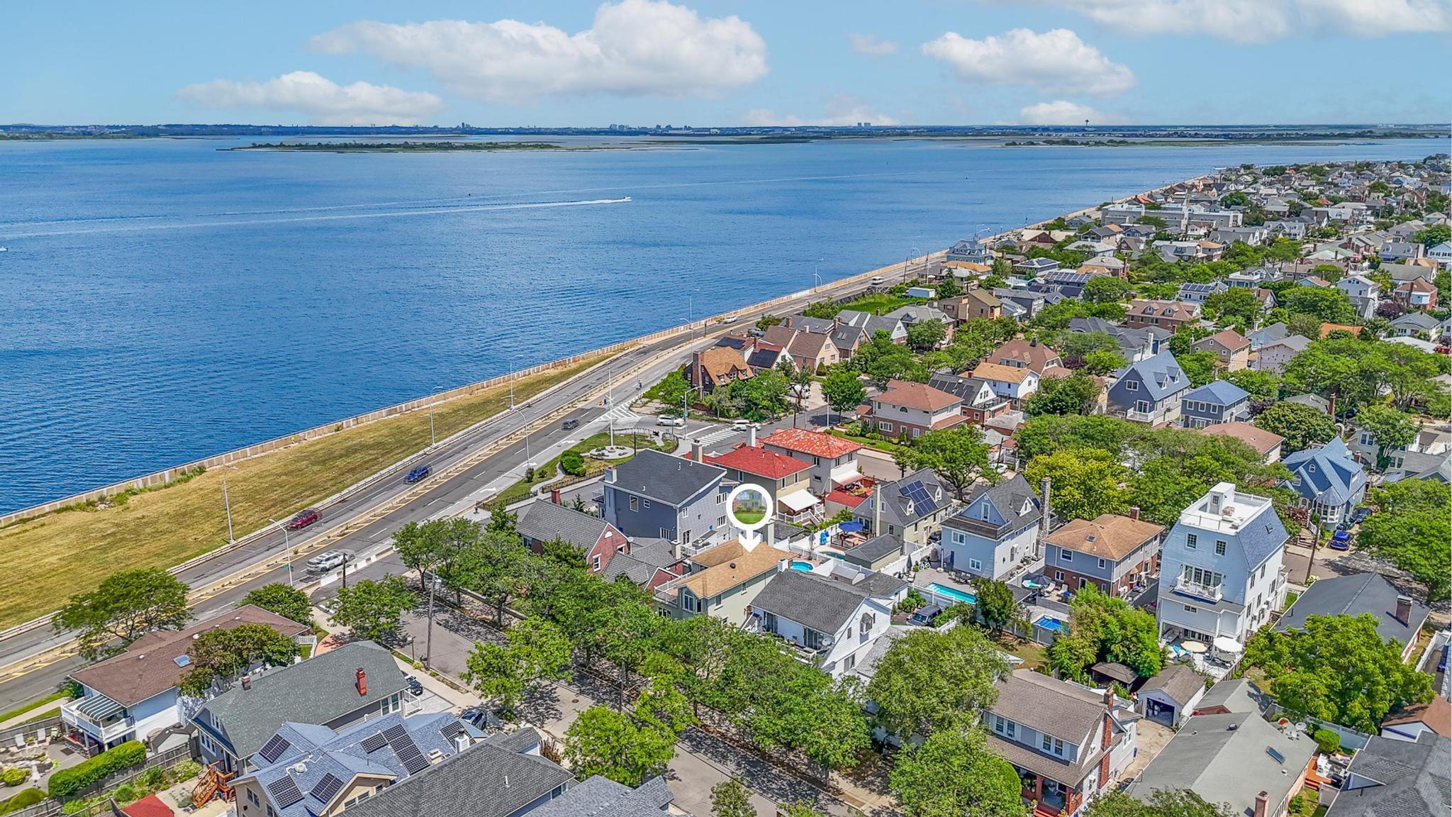 456 Beach 145th Street, Neponsit, NY 11694