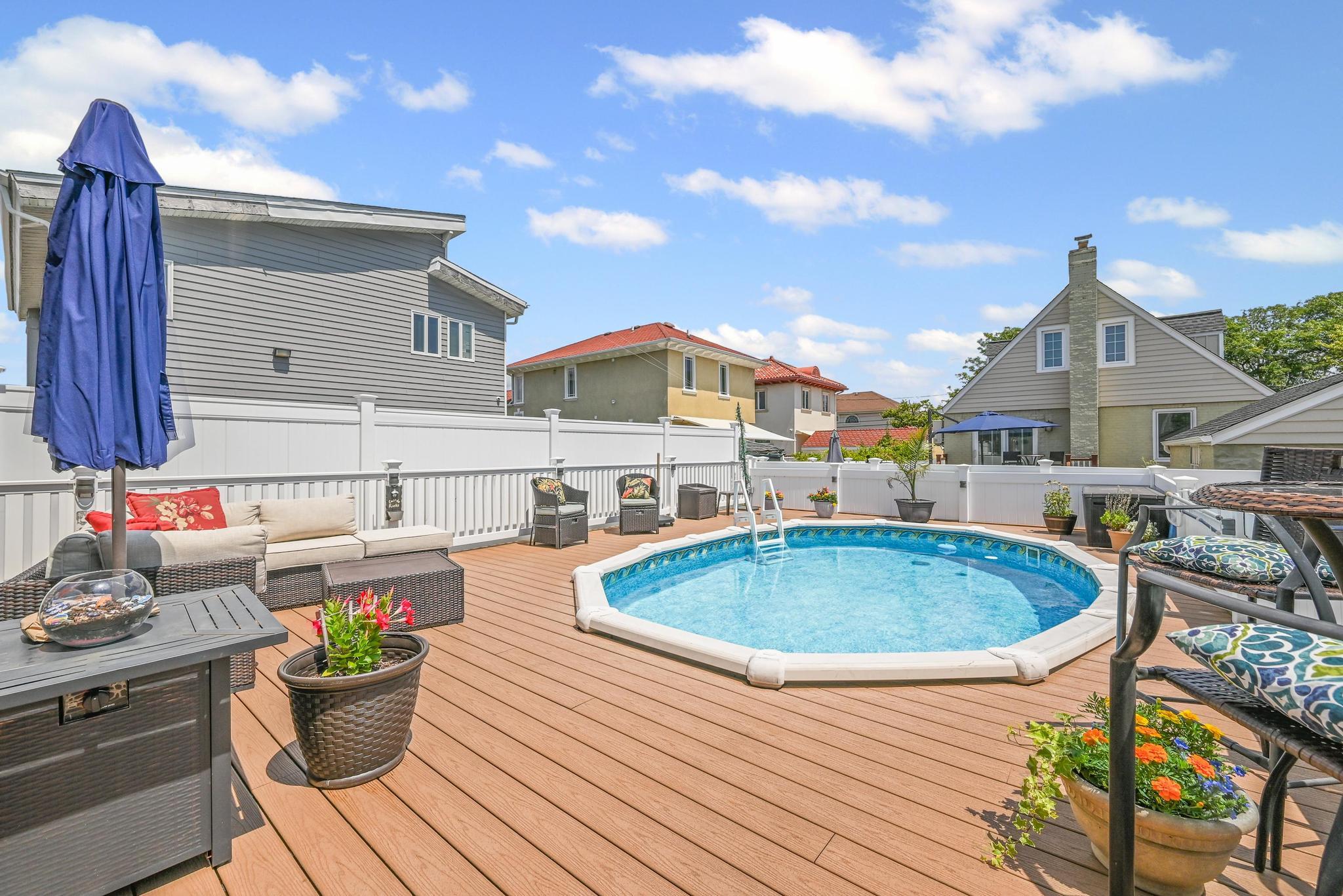 456 Beach 145th Street, Neponsit, NY 11694