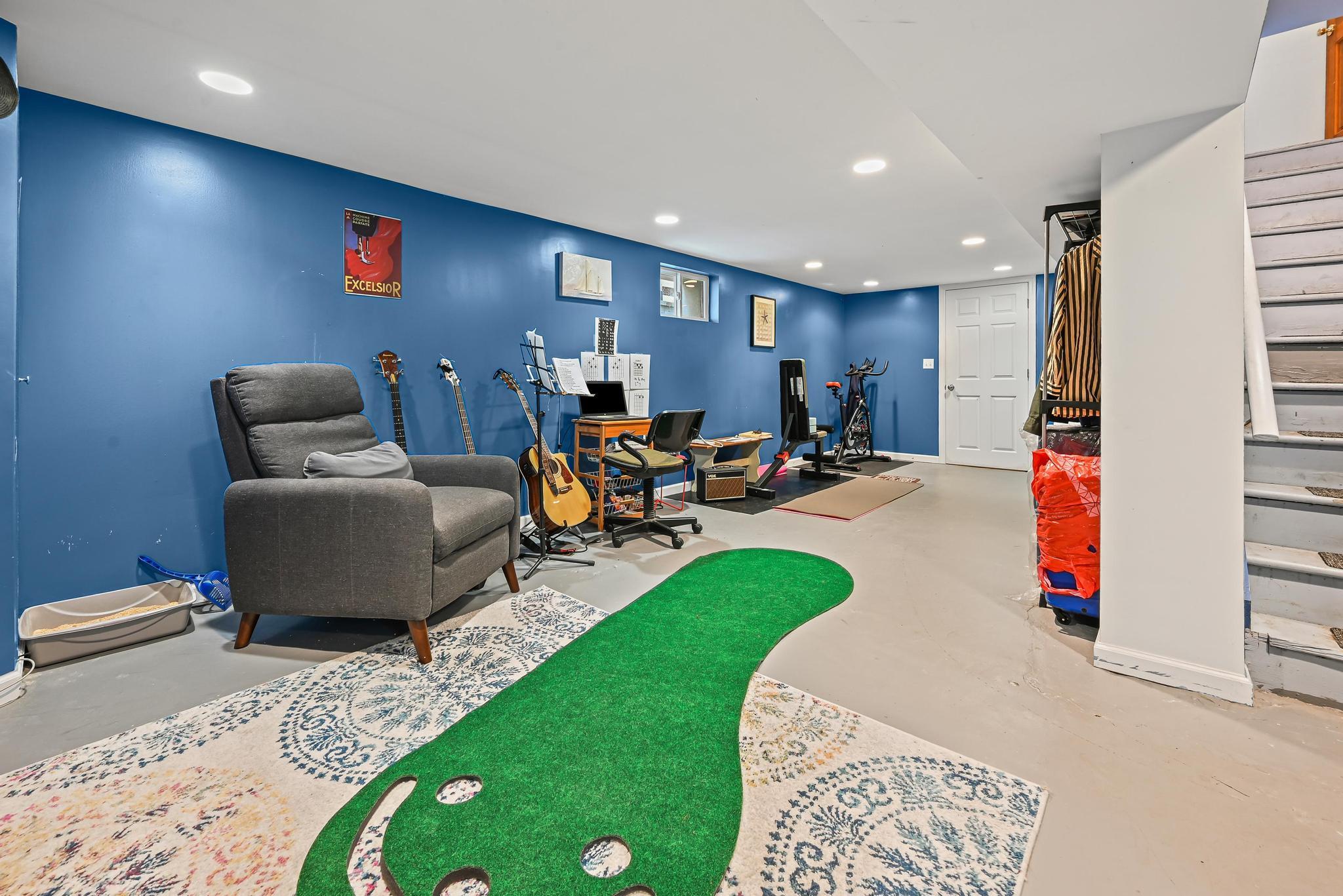 456 Beach 145th Street, Neponsit, NY 11694