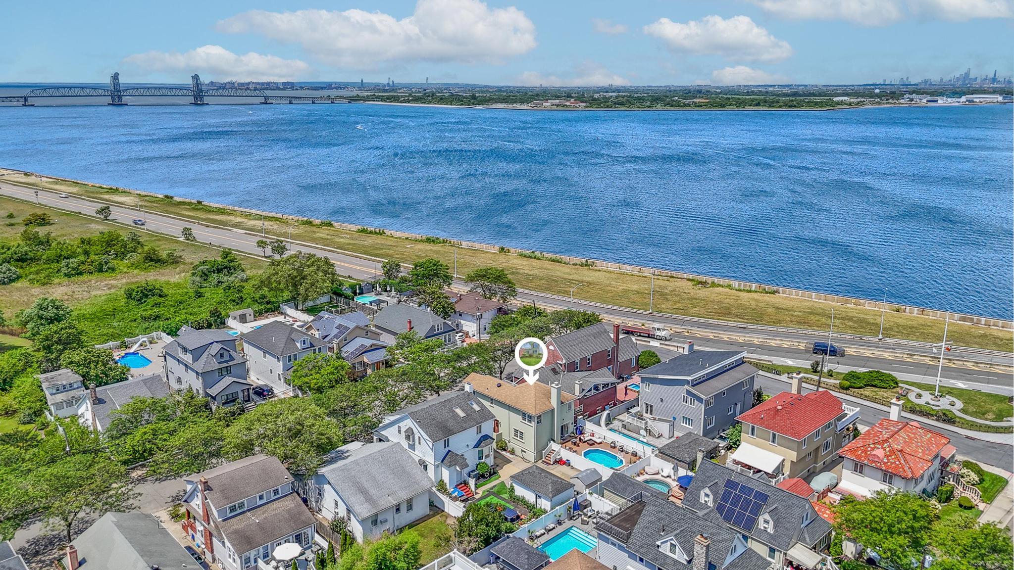 456 Beach 145th Street, Neponsit, NY 11694