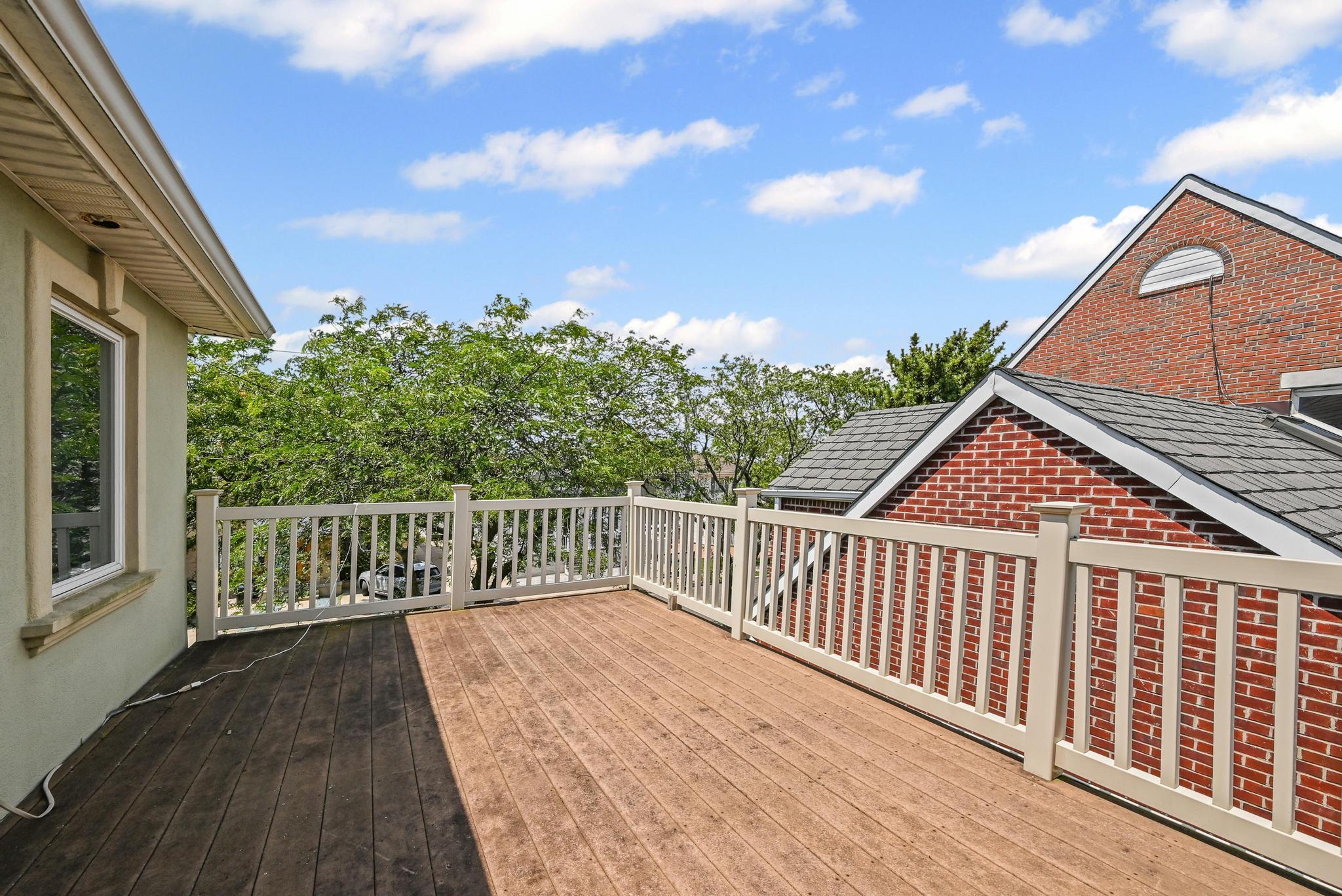 456 Beach 145th Street, Neponsit, NY 11694