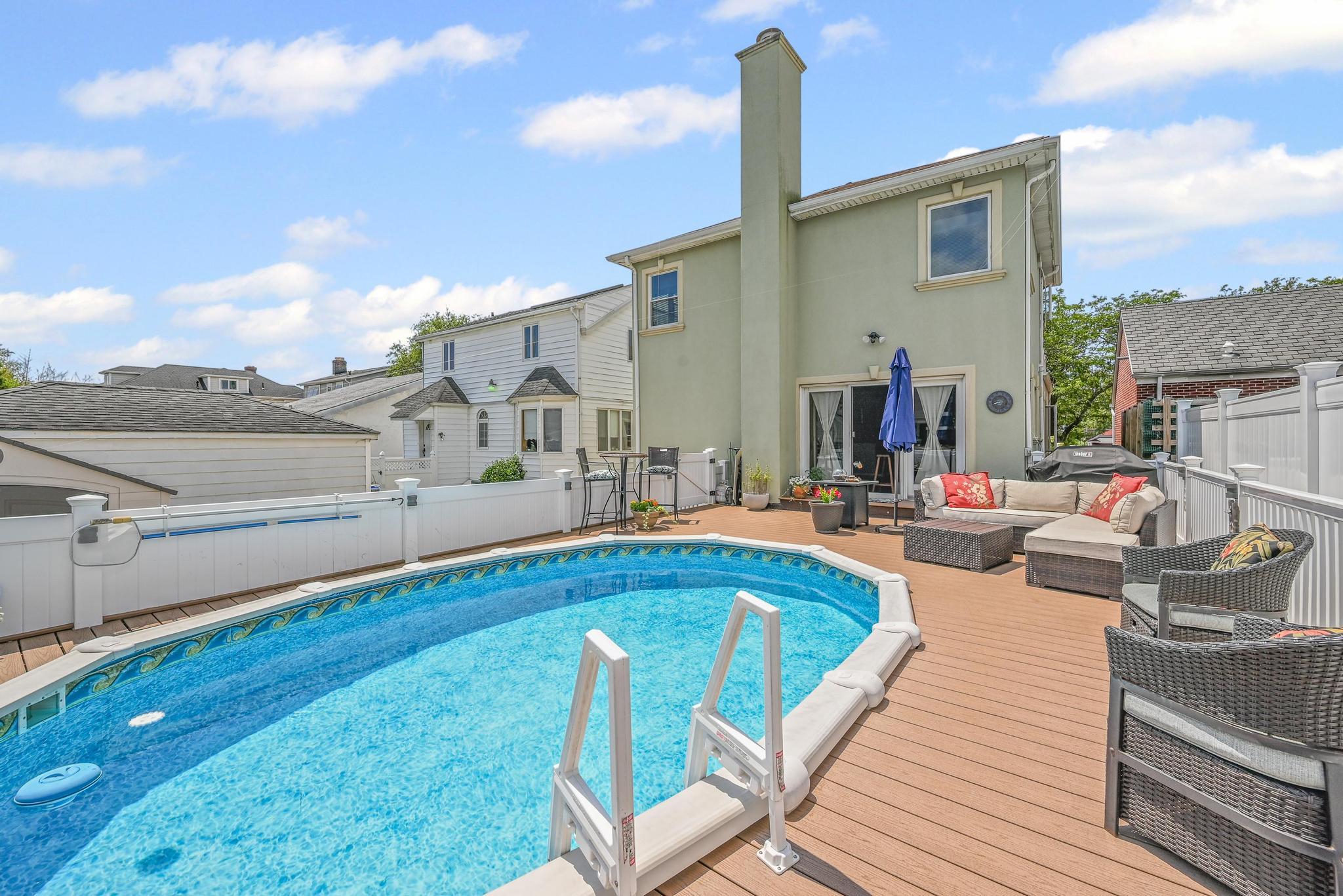 456 Beach 145th Street, Neponsit, NY 11694