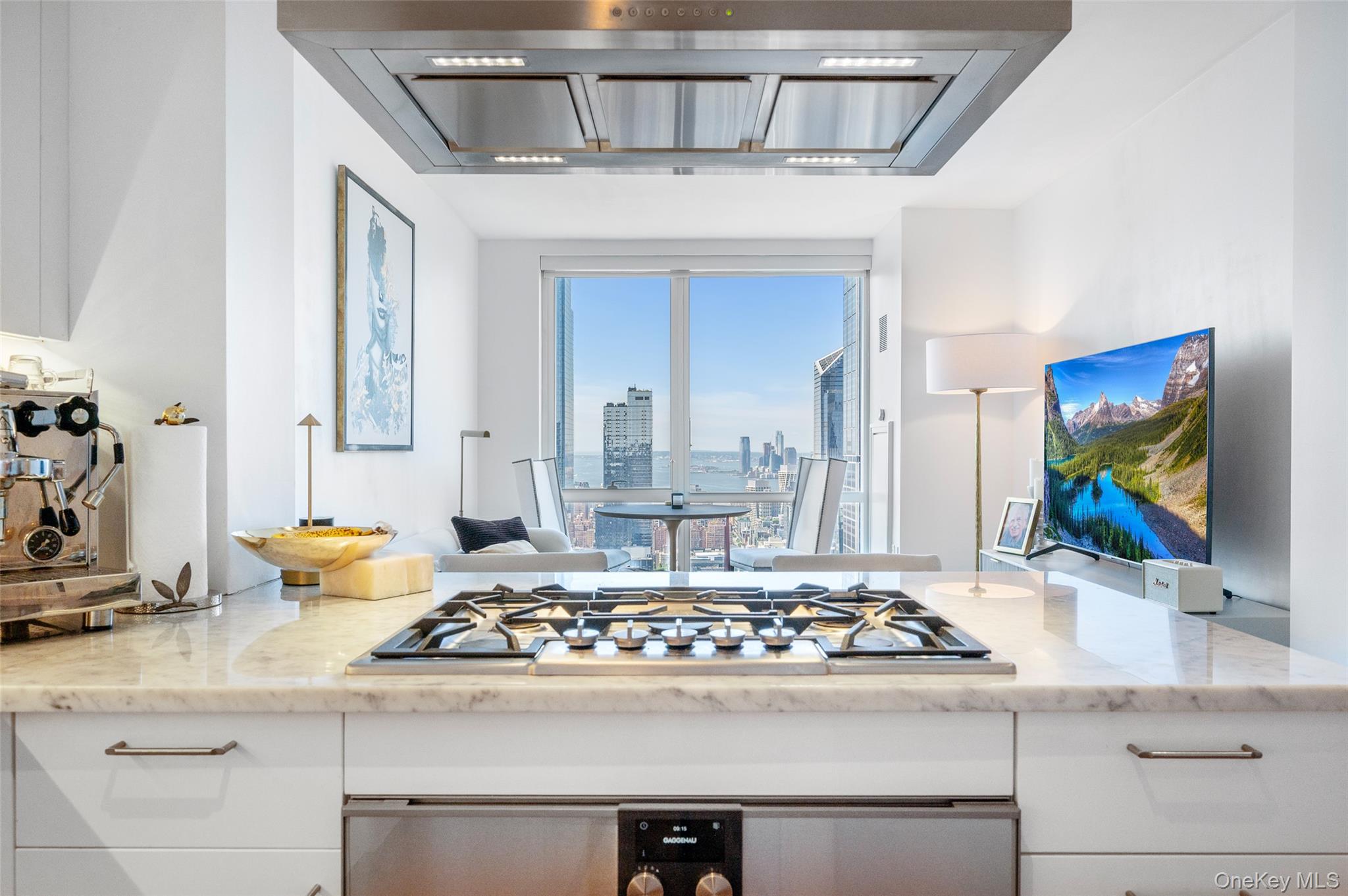460 W 42nd Street # 57G, New York (Manhattan), NY 10036