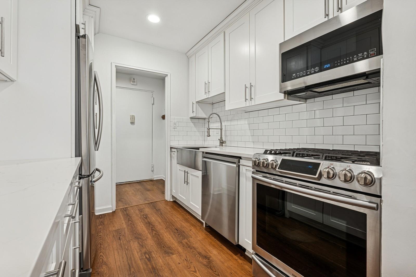 420 Shore Road # 2M, Long Beach, NY 11561