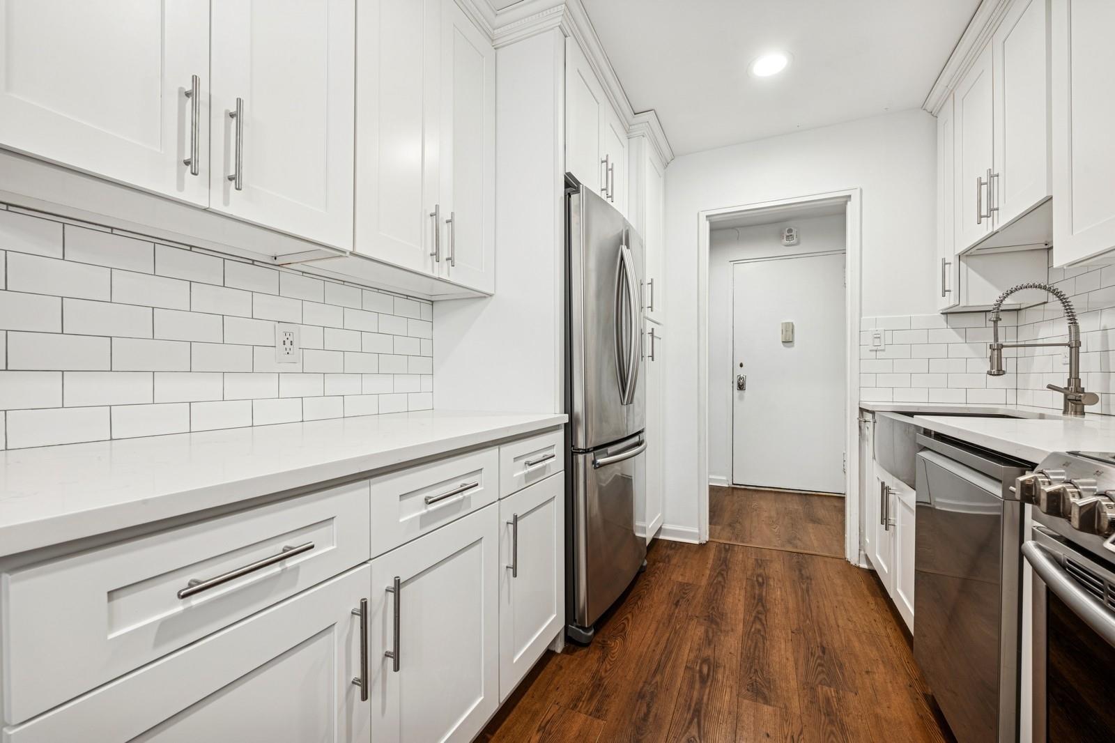 420 Shore Road # 2M, Long Beach, NY 11561