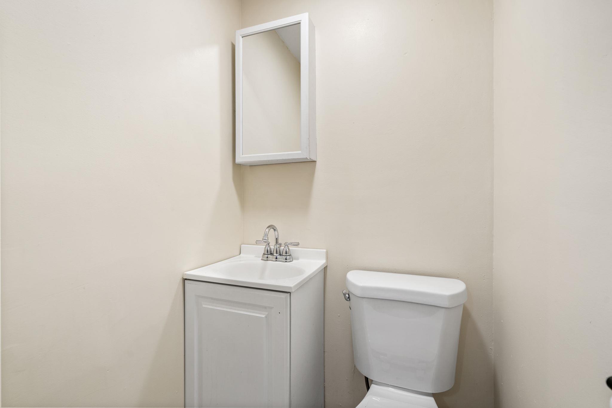 5 Mills Avenue, Middletown, NY 10940