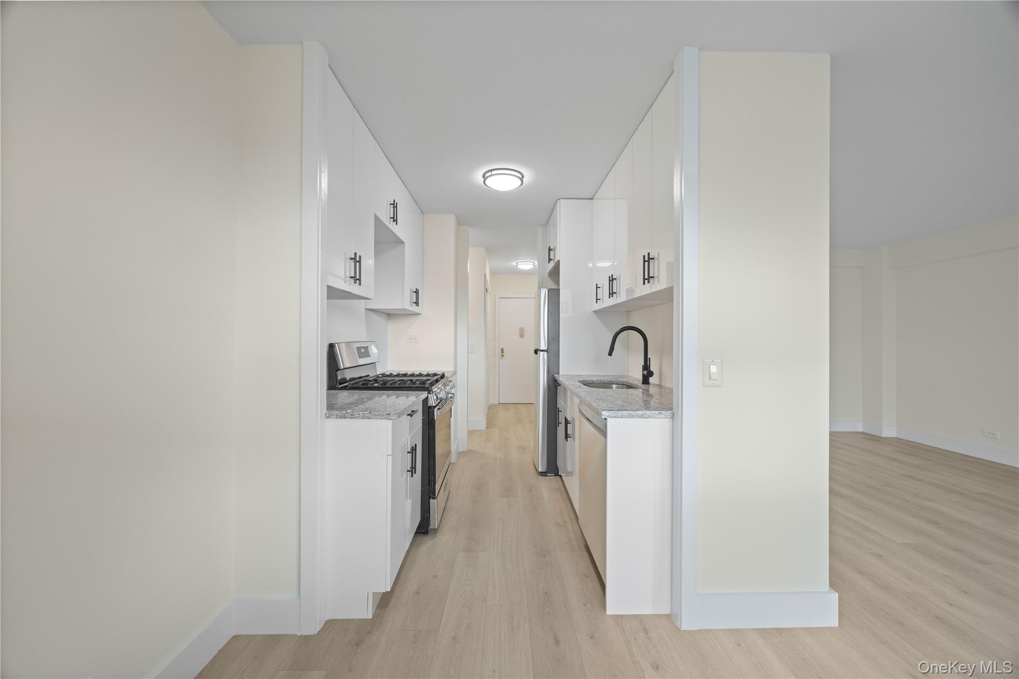 880 Boynton Avenue # 8B, Bronx, NY 10473