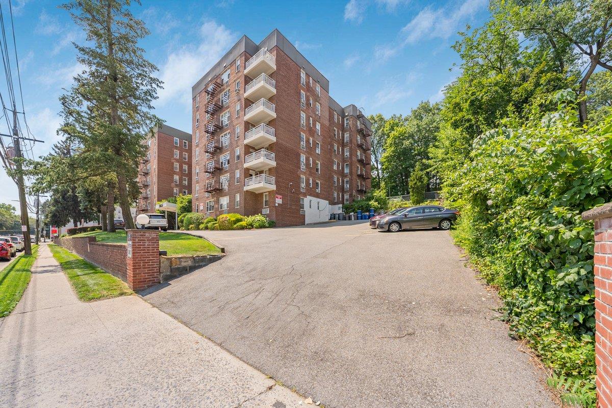 125 Bronx River Road # 5B, Yonkers, NY 10704