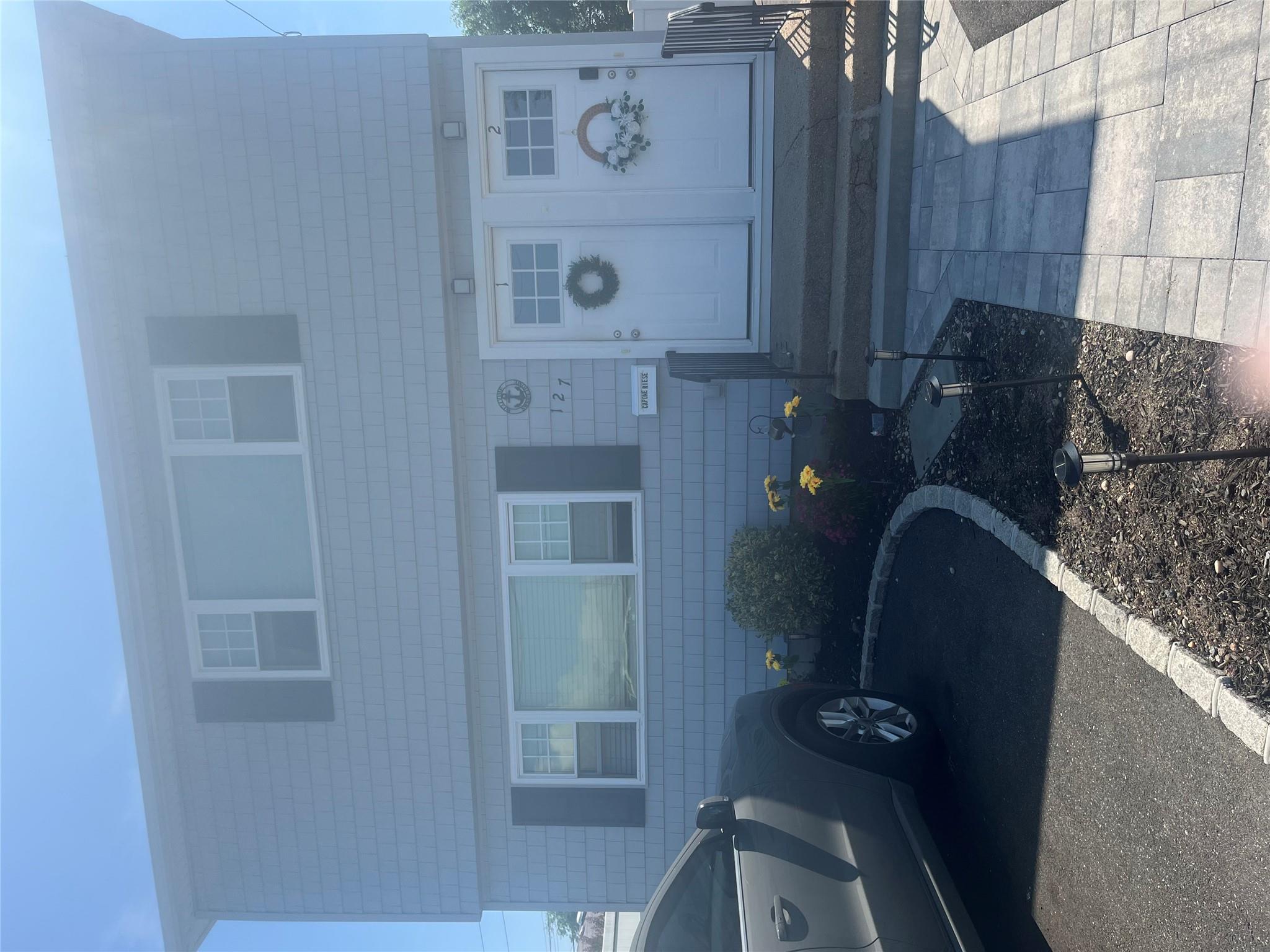127 Quebec Road, Island Park, NY 11558