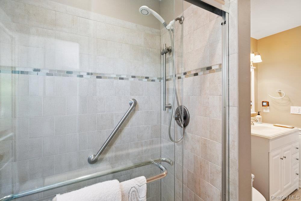 243 S Dunton Avenue, East Patchogue, NY 11772