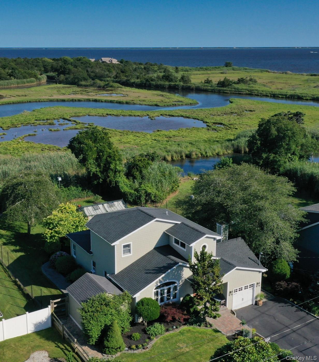 243 S Dunton Avenue, East Patchogue, NY 11772