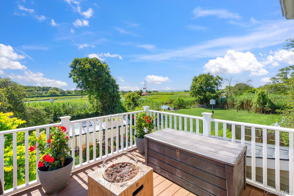 243 S Dunton Avenue, East Patchogue, NY 11772