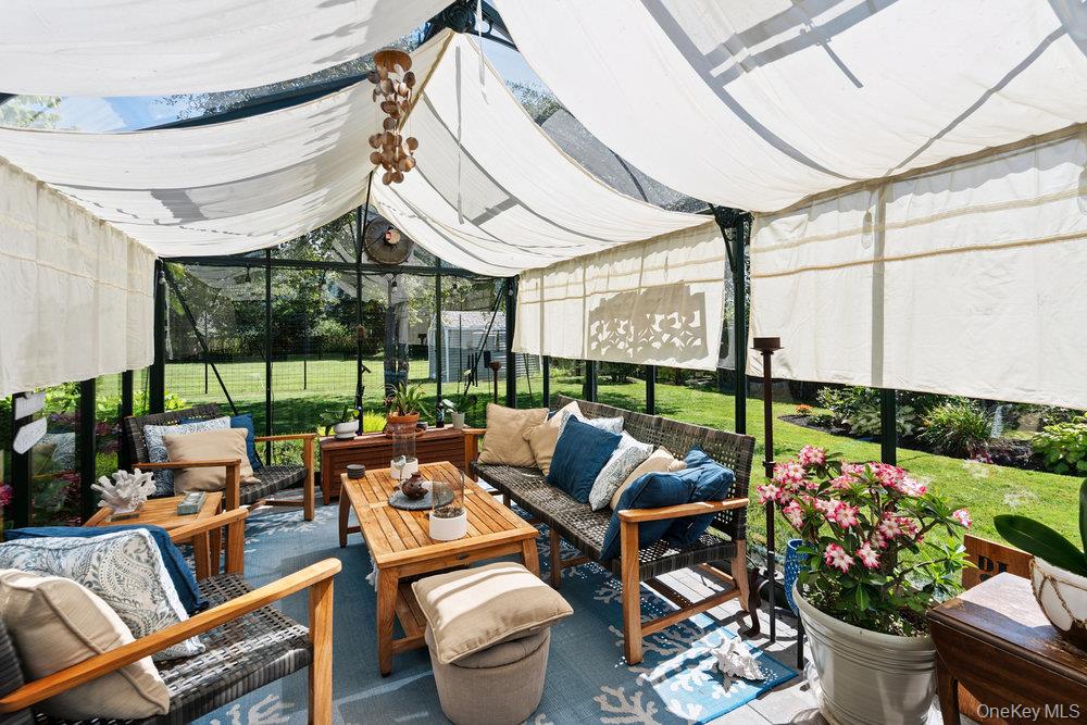 243 S Dunton Avenue, East Patchogue, NY 11772