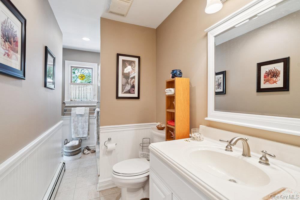 243 S Dunton Avenue, East Patchogue, NY 11772