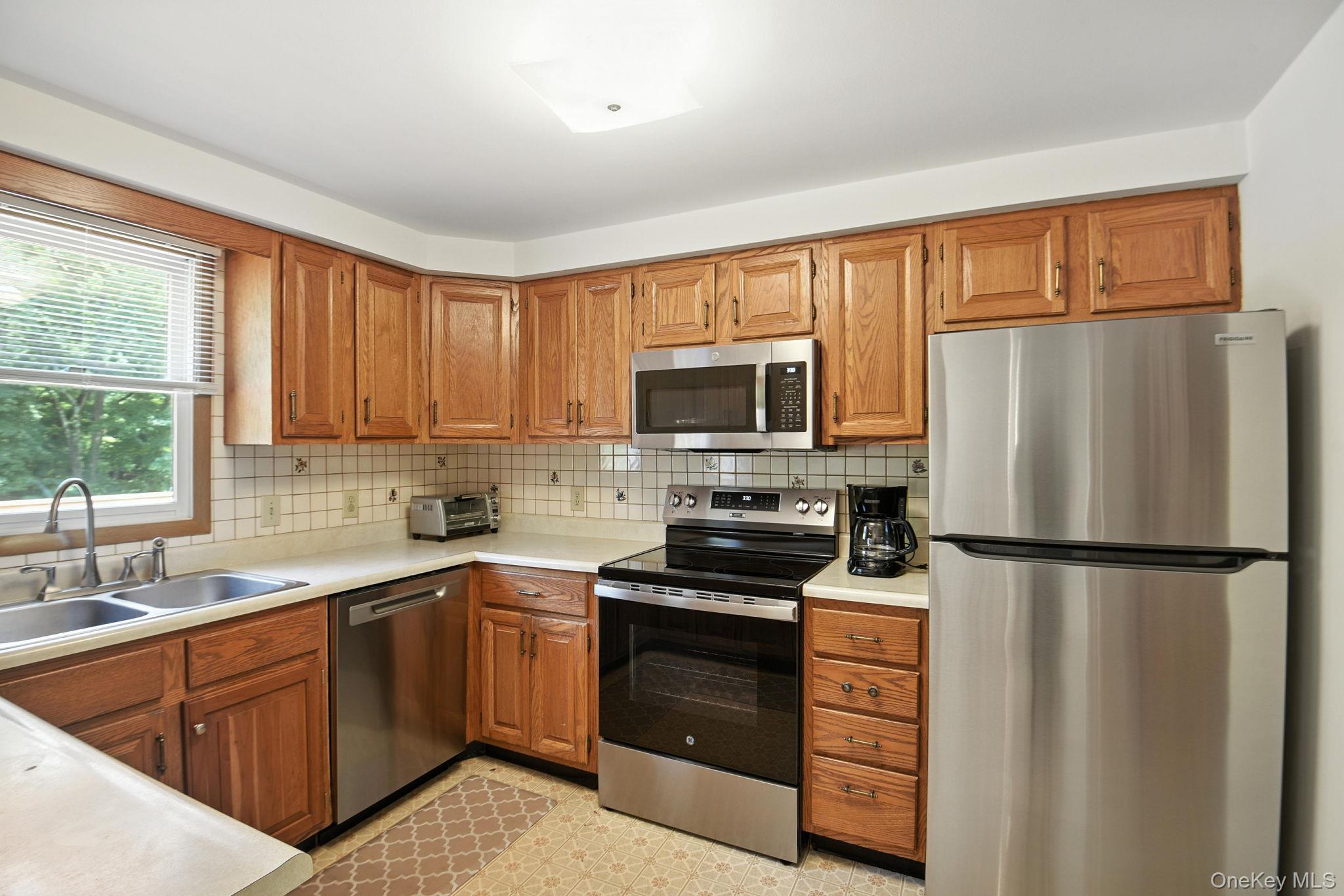 64 Dahlia Drive, Mahopac, NY 10541