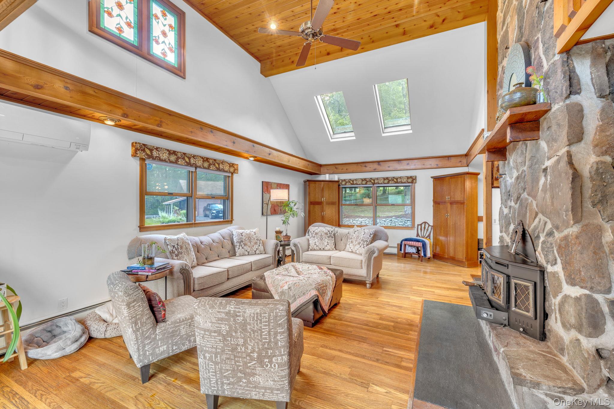 94 Hastings Drive, Grahamsville, NY 12740