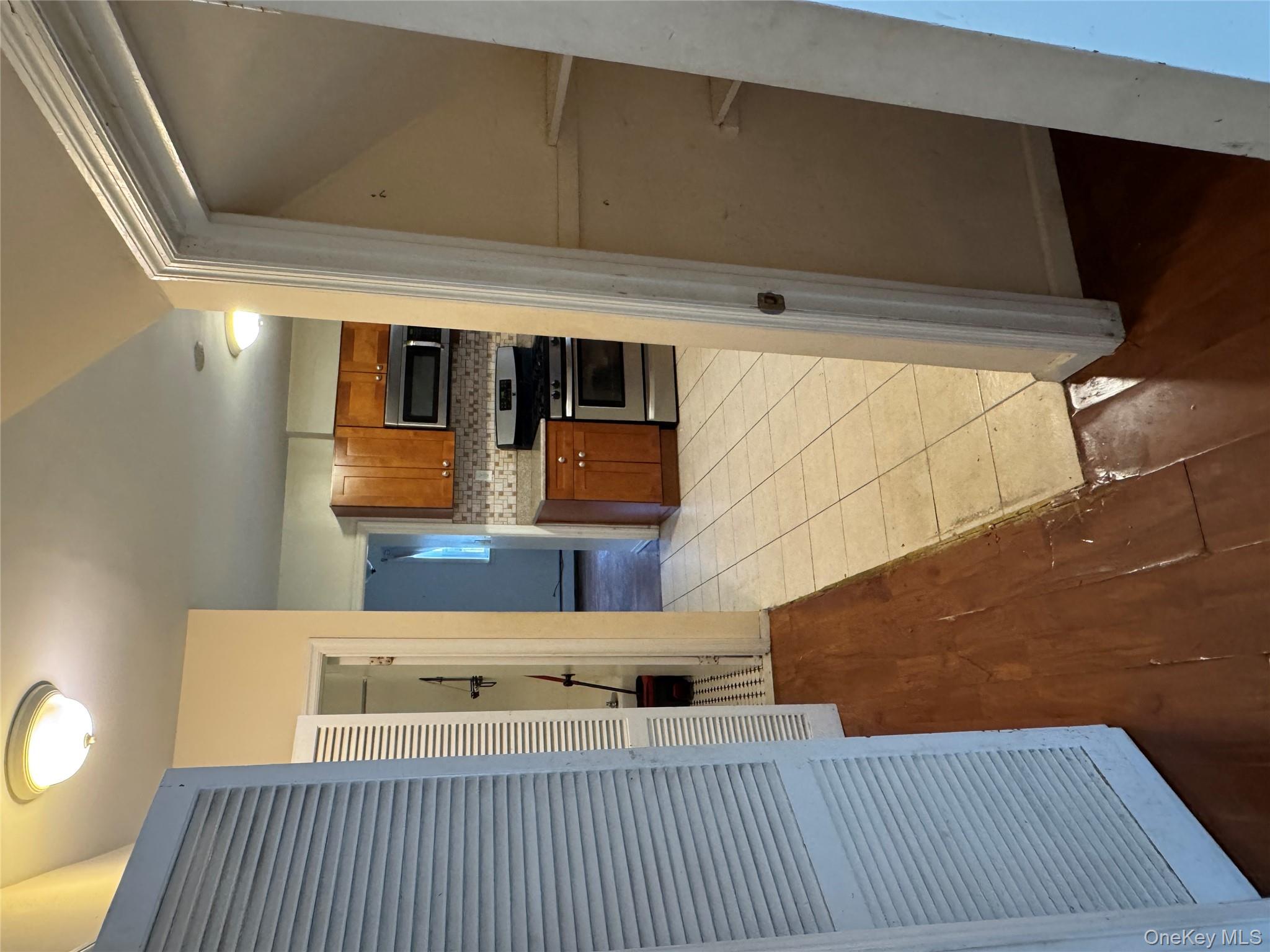 61-51 Borden Avenue, Maspeth, NY 11378