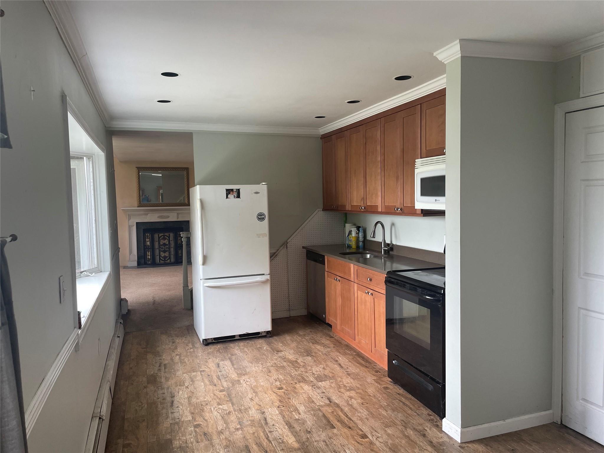 12 Slate Lane, Levittown, NY 11756