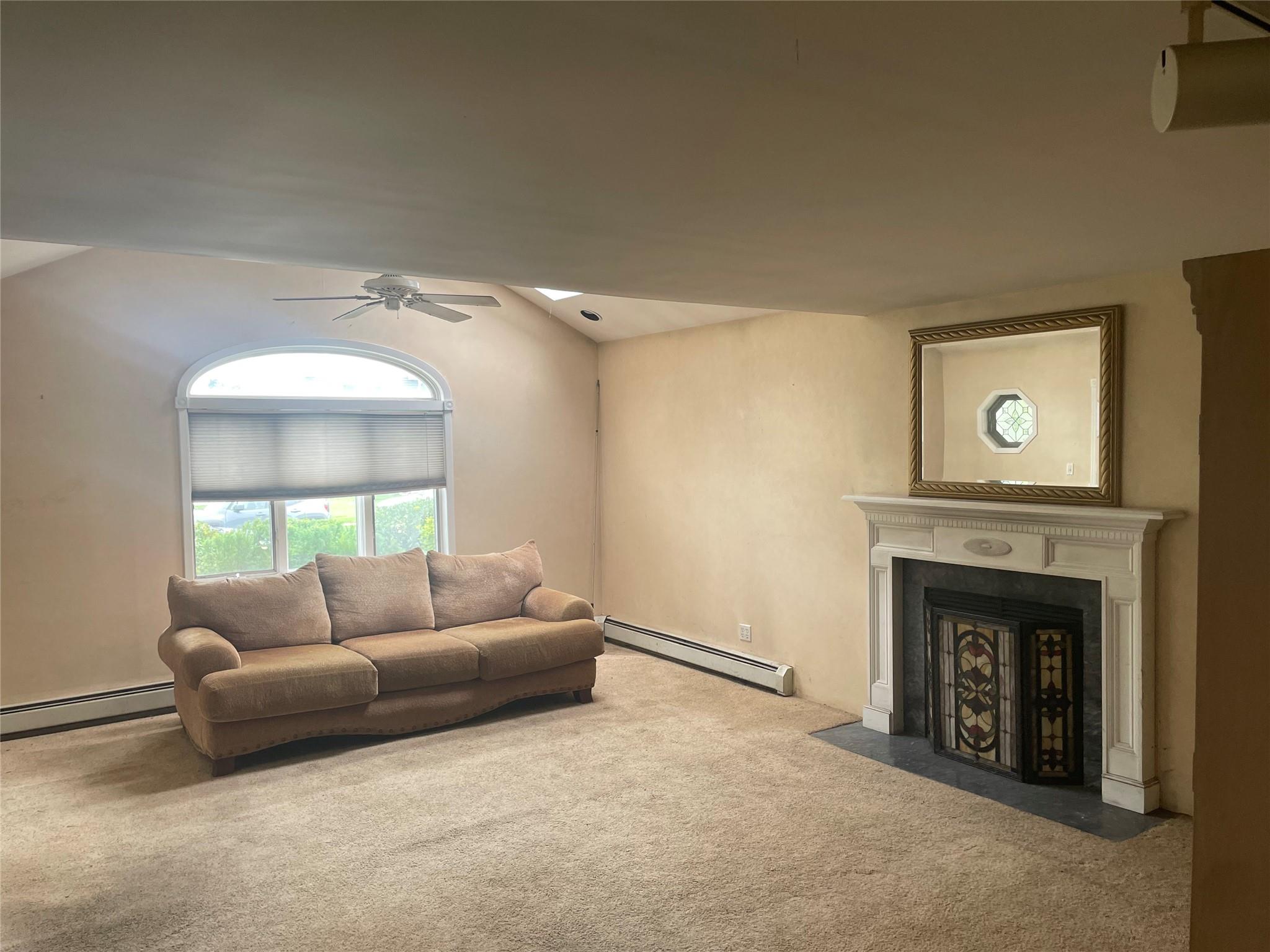 12 Slate Lane, Levittown, NY 11756